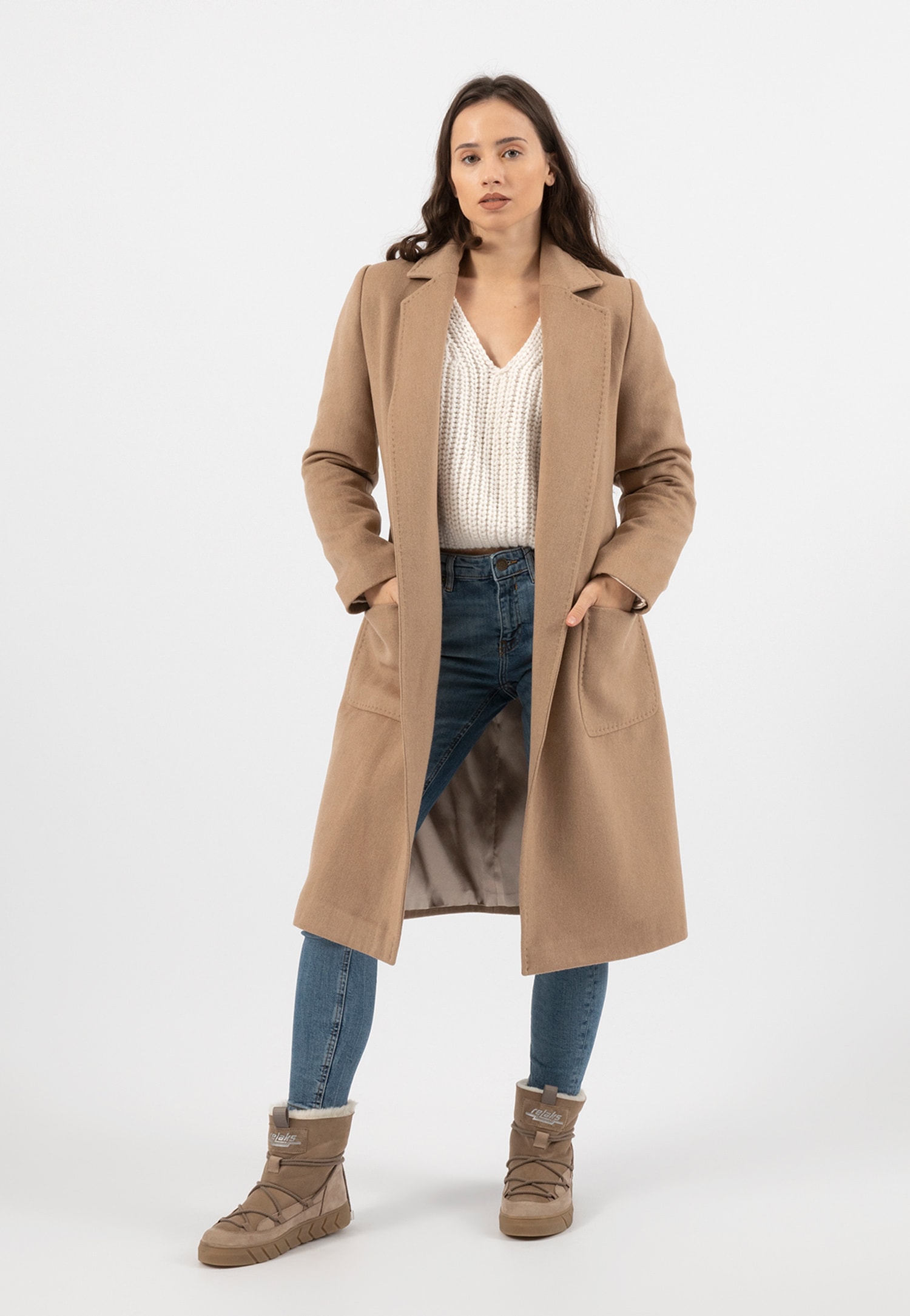 Czarne śniegowce damskie RELAKS z podszewką ze skóry owczej