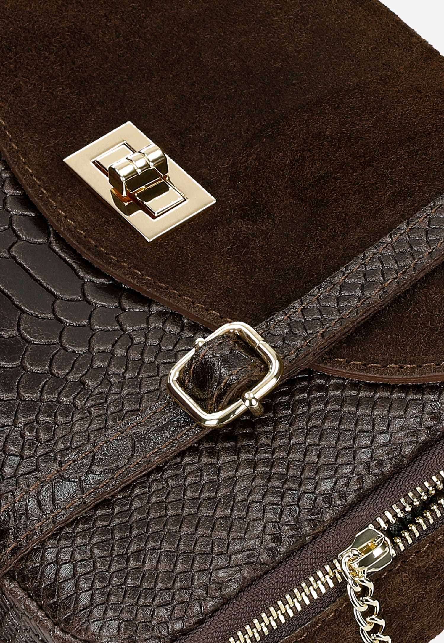 Ciemnobrązowa torebka damska z ciekawą fakturą