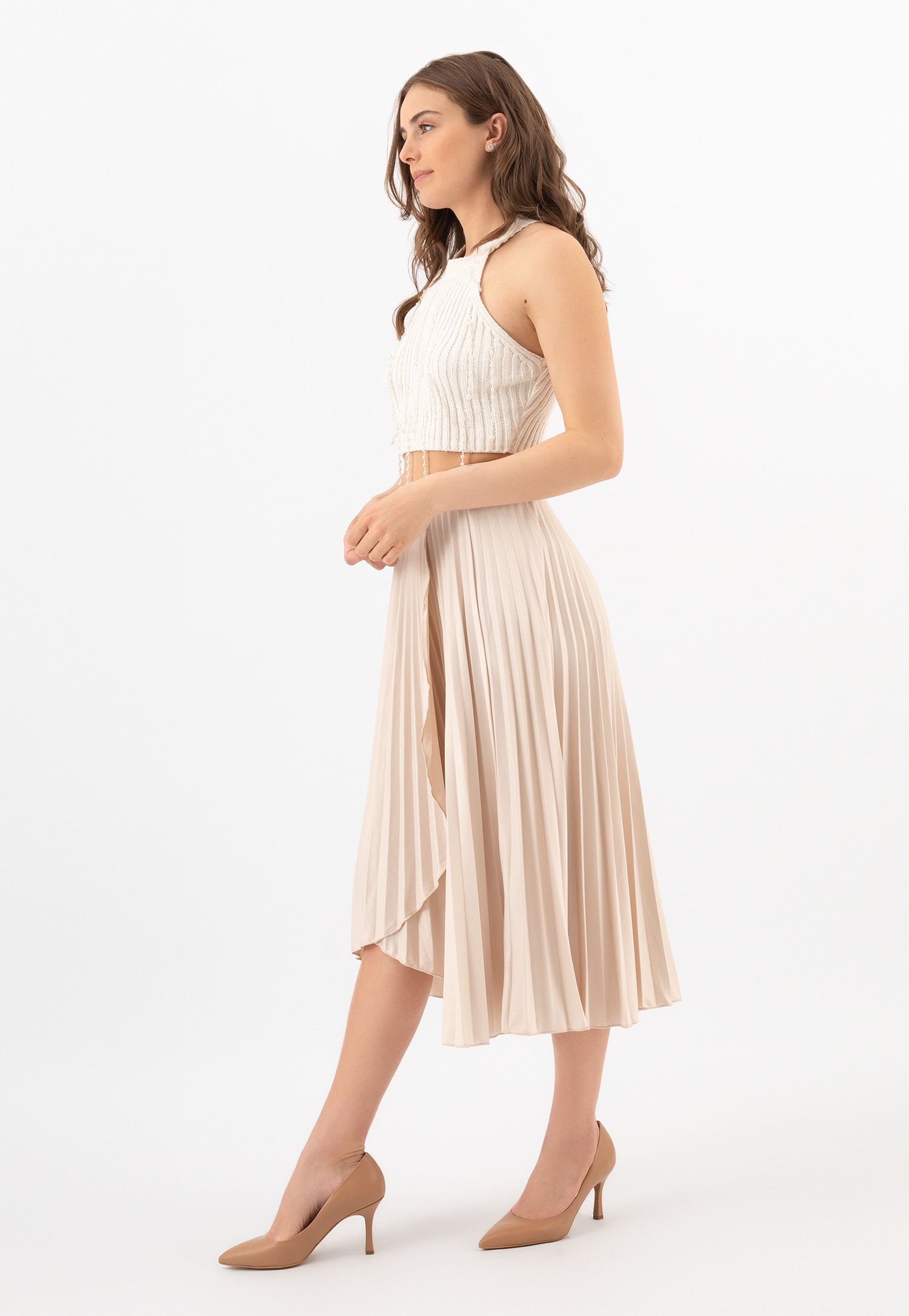 Brązowe czółenka z noskiem w szpic