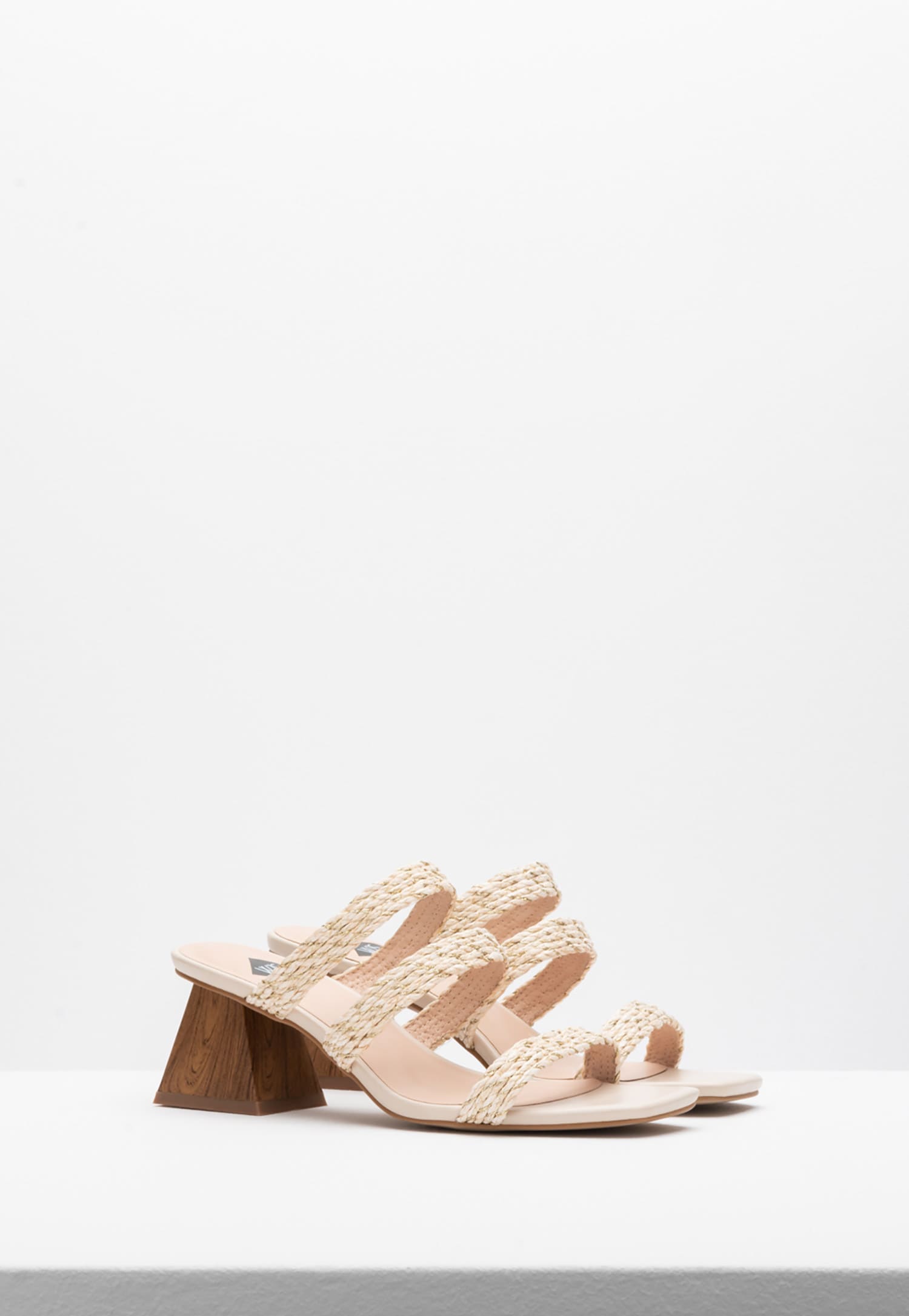 WJS czarne eleganckie klapki damskie na obcasie