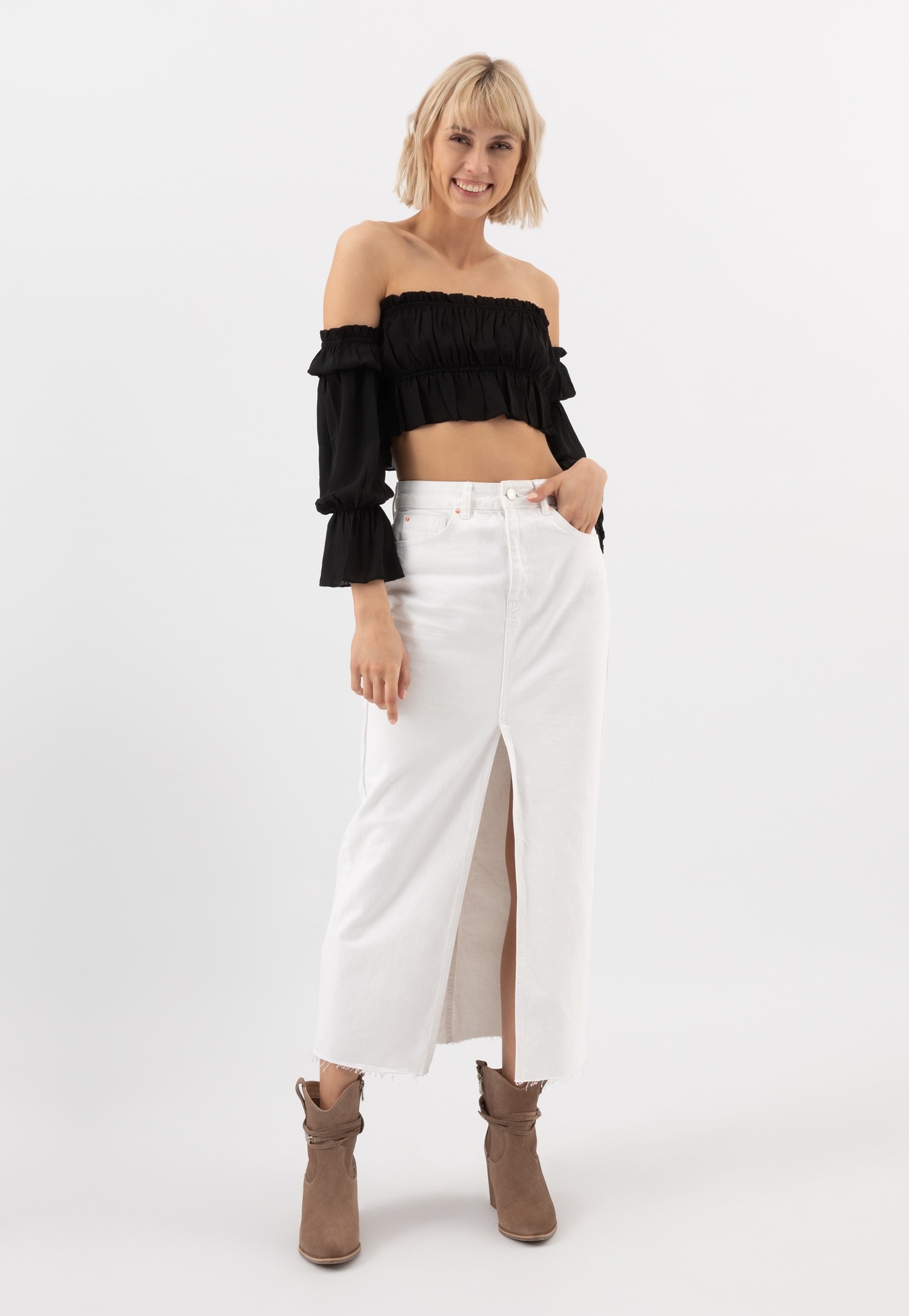 Czarne kowbojki damskie z dwoiny welurowej na obcasie