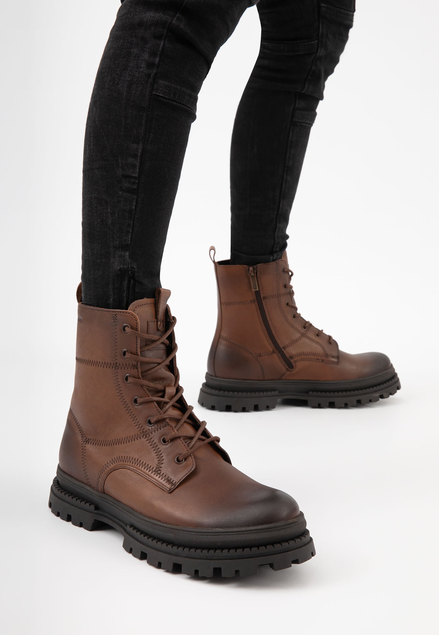 Brązowe męskie trzewiki bikery ze skóry licowej