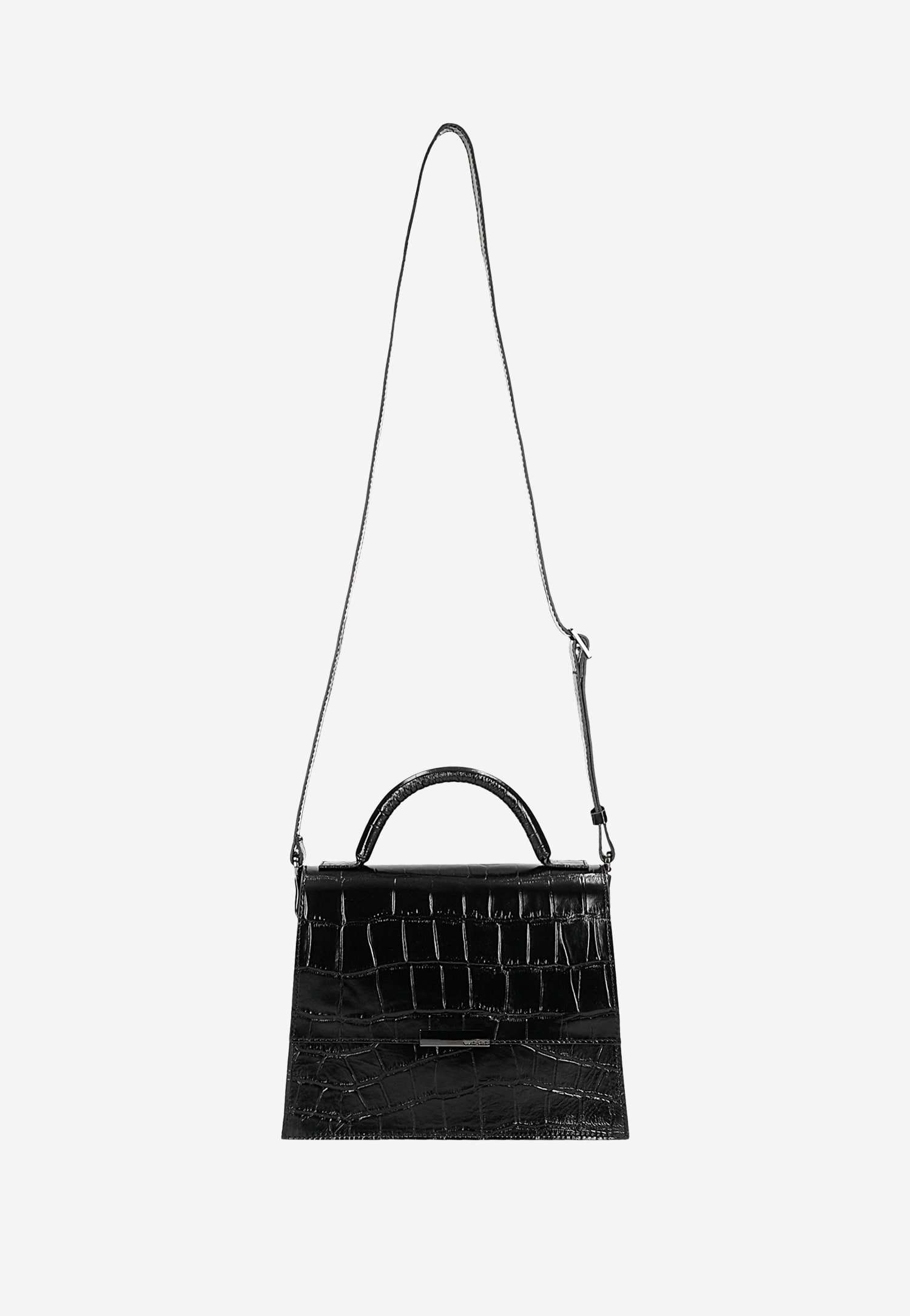 Czarny lakierowany kuferek z teksturą