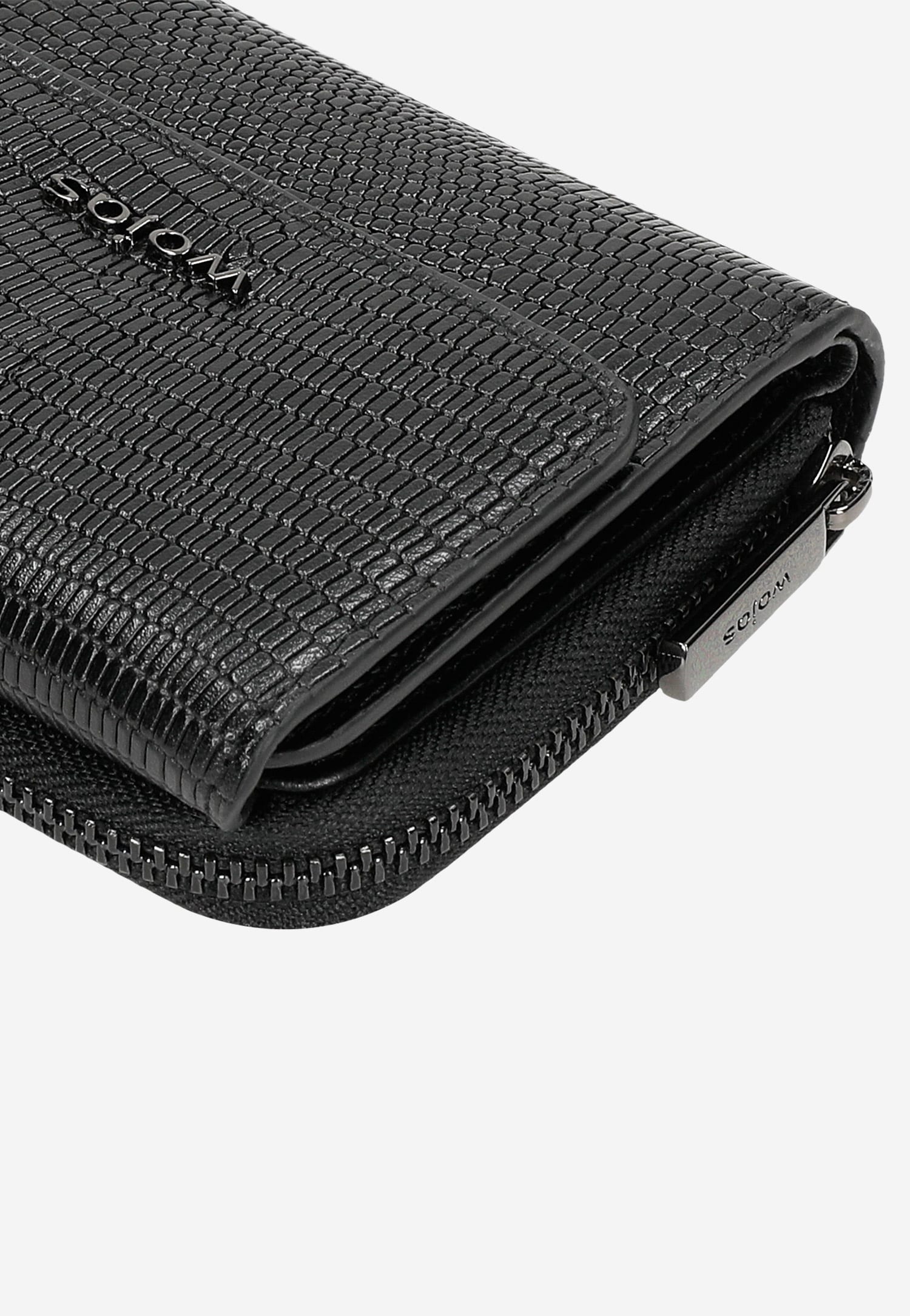 Czerwony lakierowany portfel damski z tłoczeniem