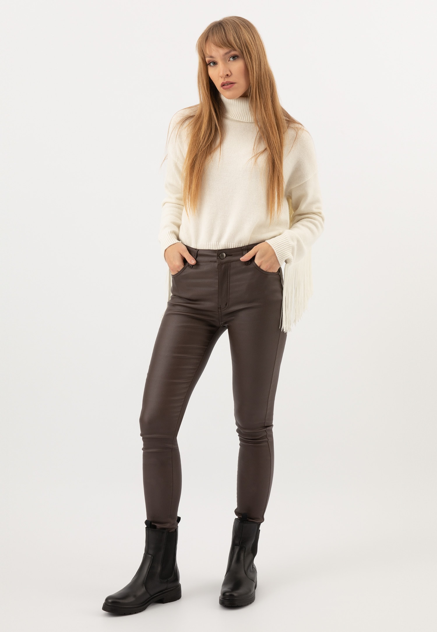 Czarne wysokie botki damskie typu sztyblety