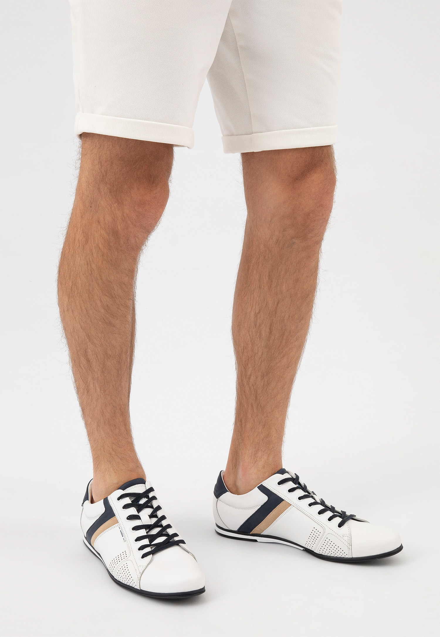 Czarne klasyczne półbuty męskie ze skóry licowej