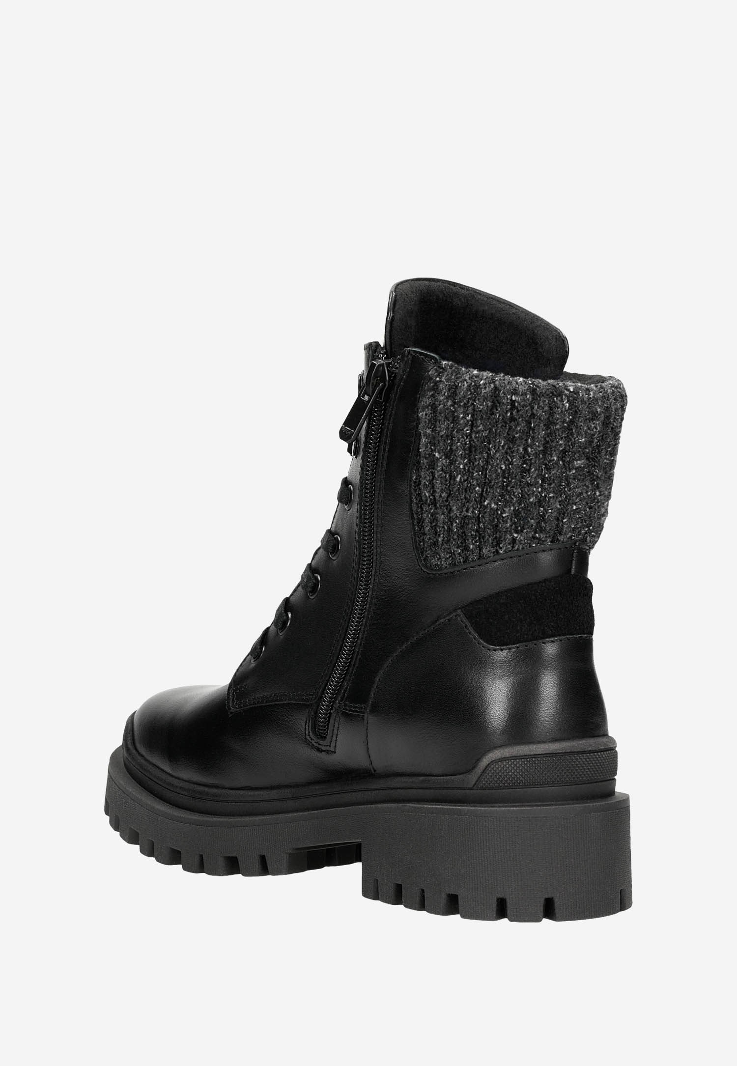 Czarne workery damskie ze skarpetą