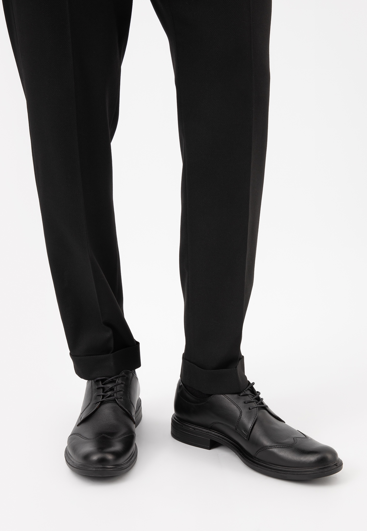 Czarne półbuty męskie z kolekcji CODE30