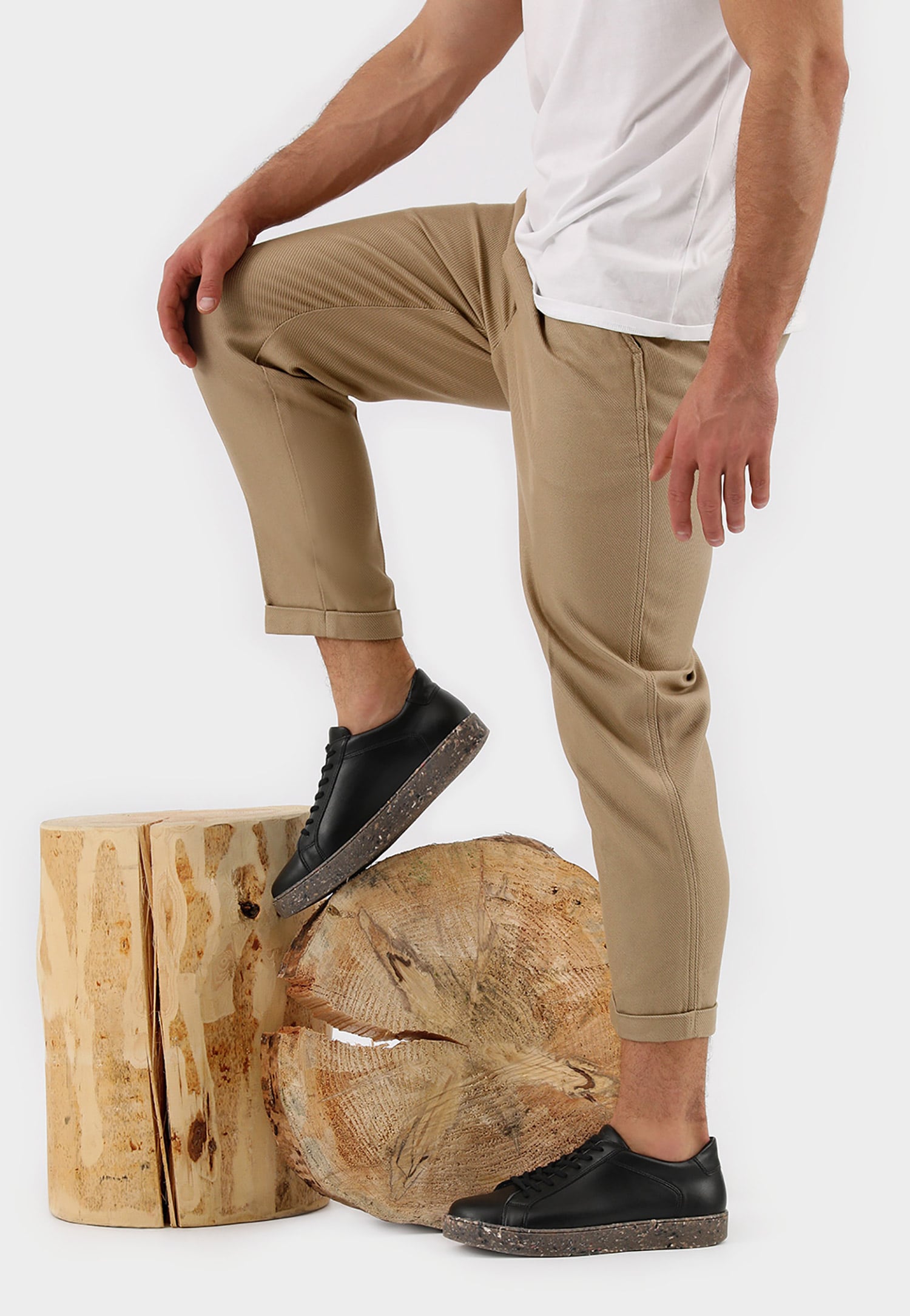 Szare półbuty męskie z linii WOJAS ECO