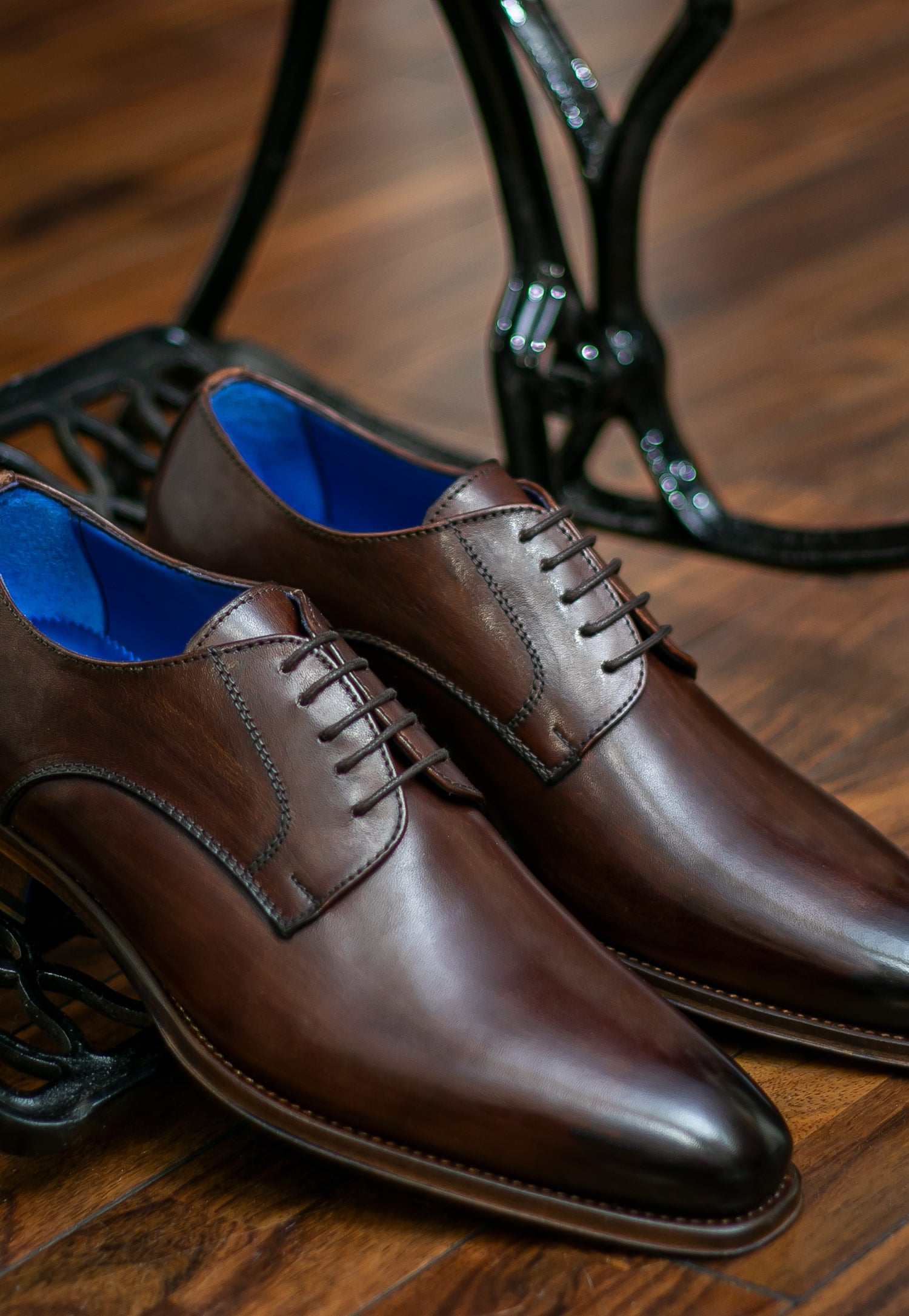 PREMIUM brązowe wizytowe półbuty męskie z niebieskim wnętrzem