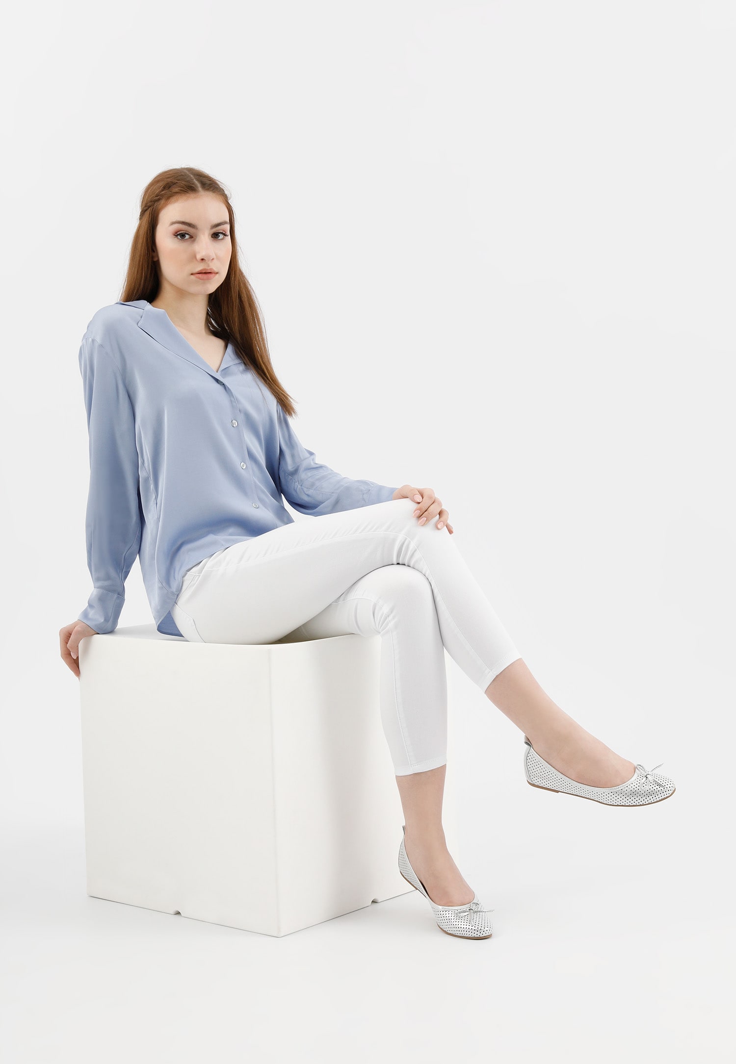 Ażurowe baleriny damskie srebrne