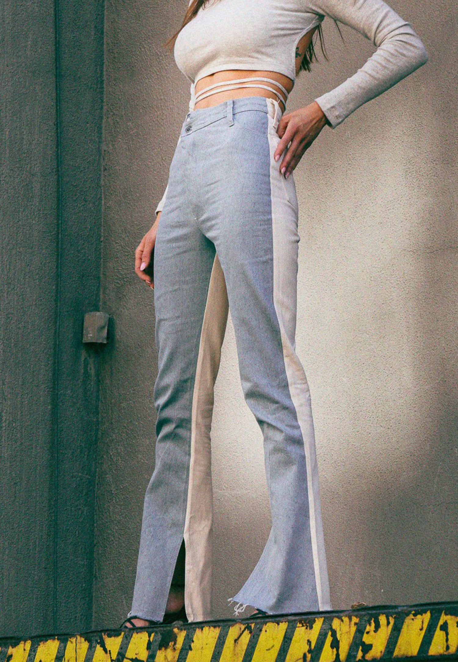 CHIARA spodnie damskie patchwork biało-niebieske