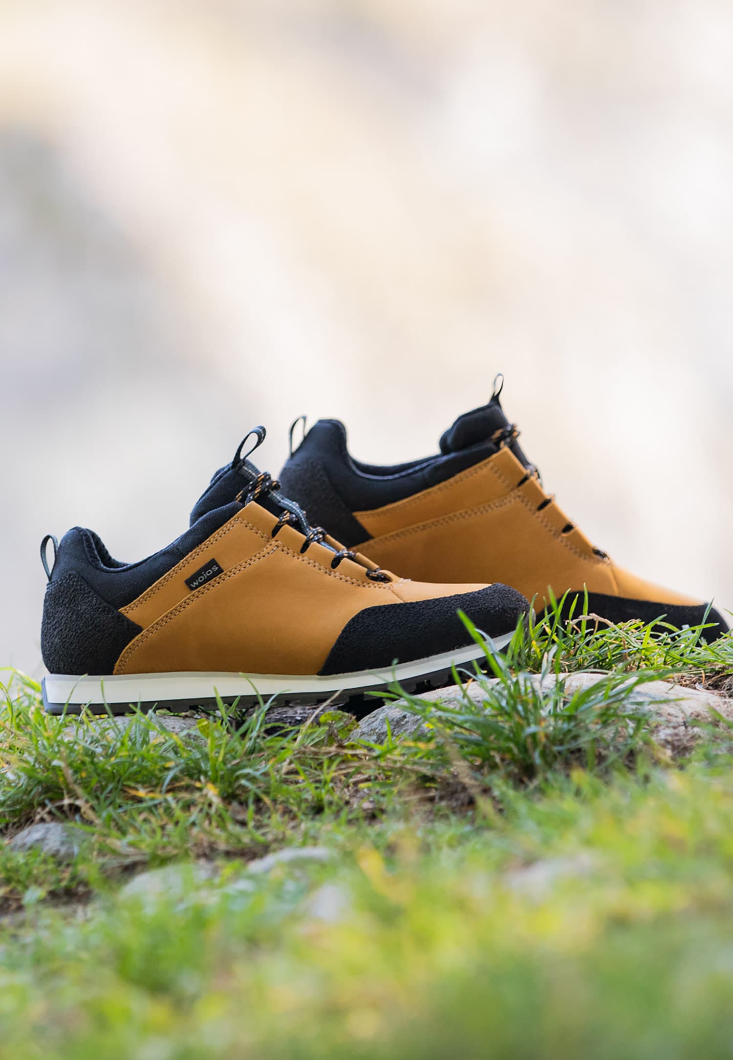 Żółto-czarne trekkingowe półbuty damskie