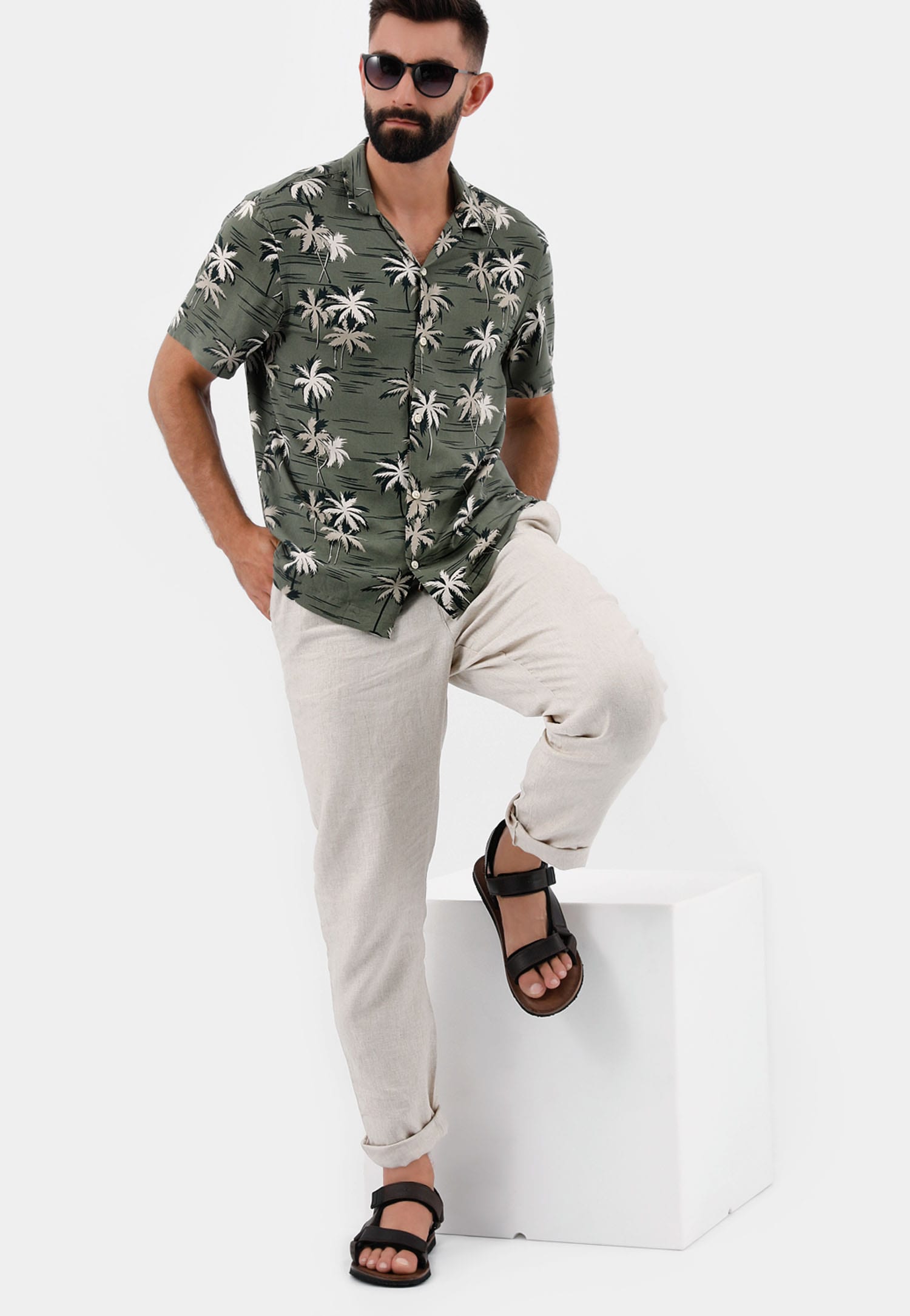 Skórzane sandały męskie w kolorze brązowym