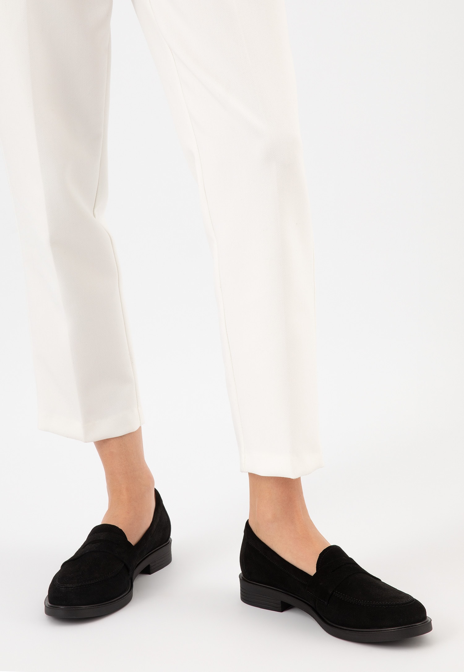 Czarne mokasyny damskie z weluru