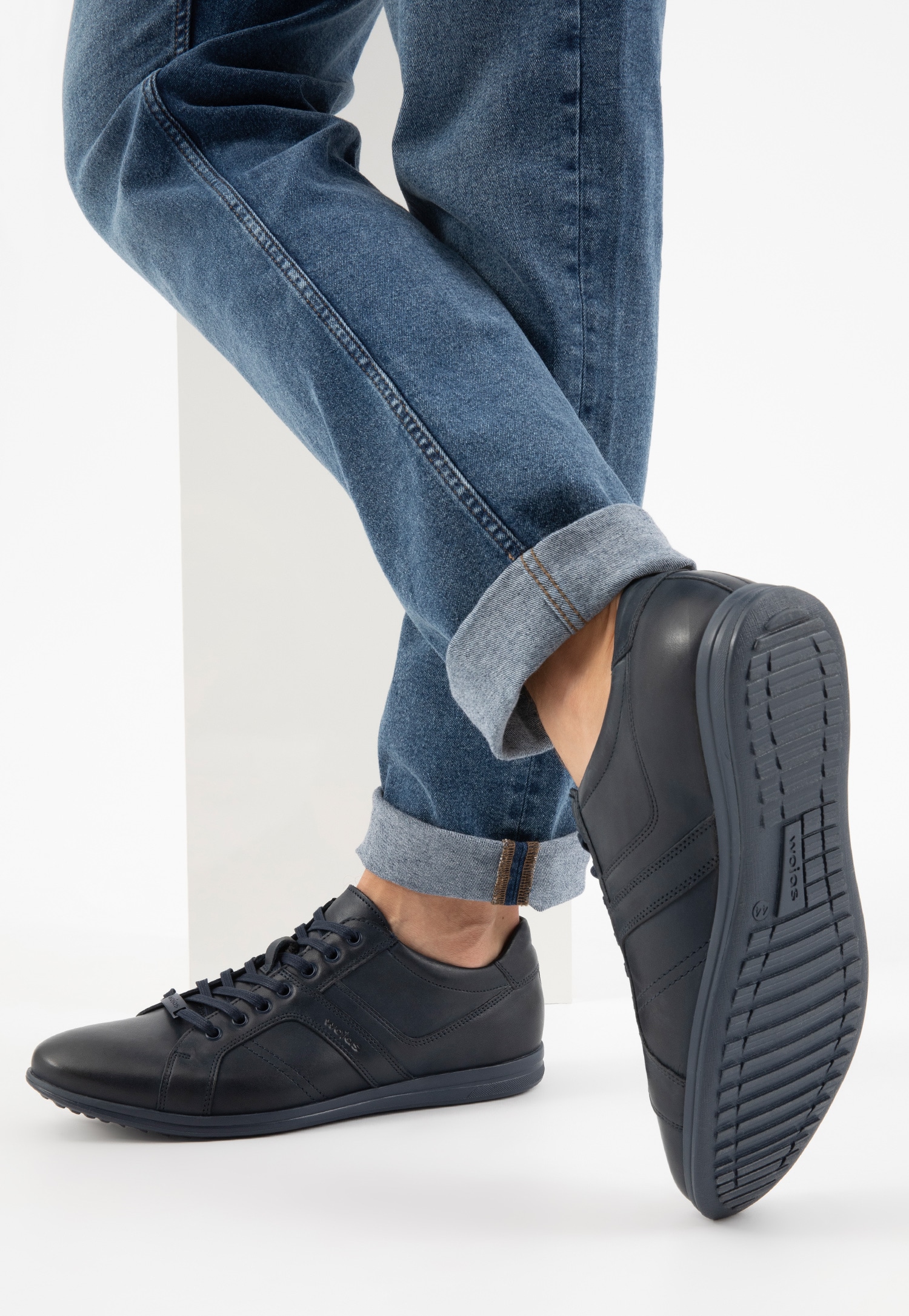 Brązowe sneakersy męskie wykonane ze skóry licowej