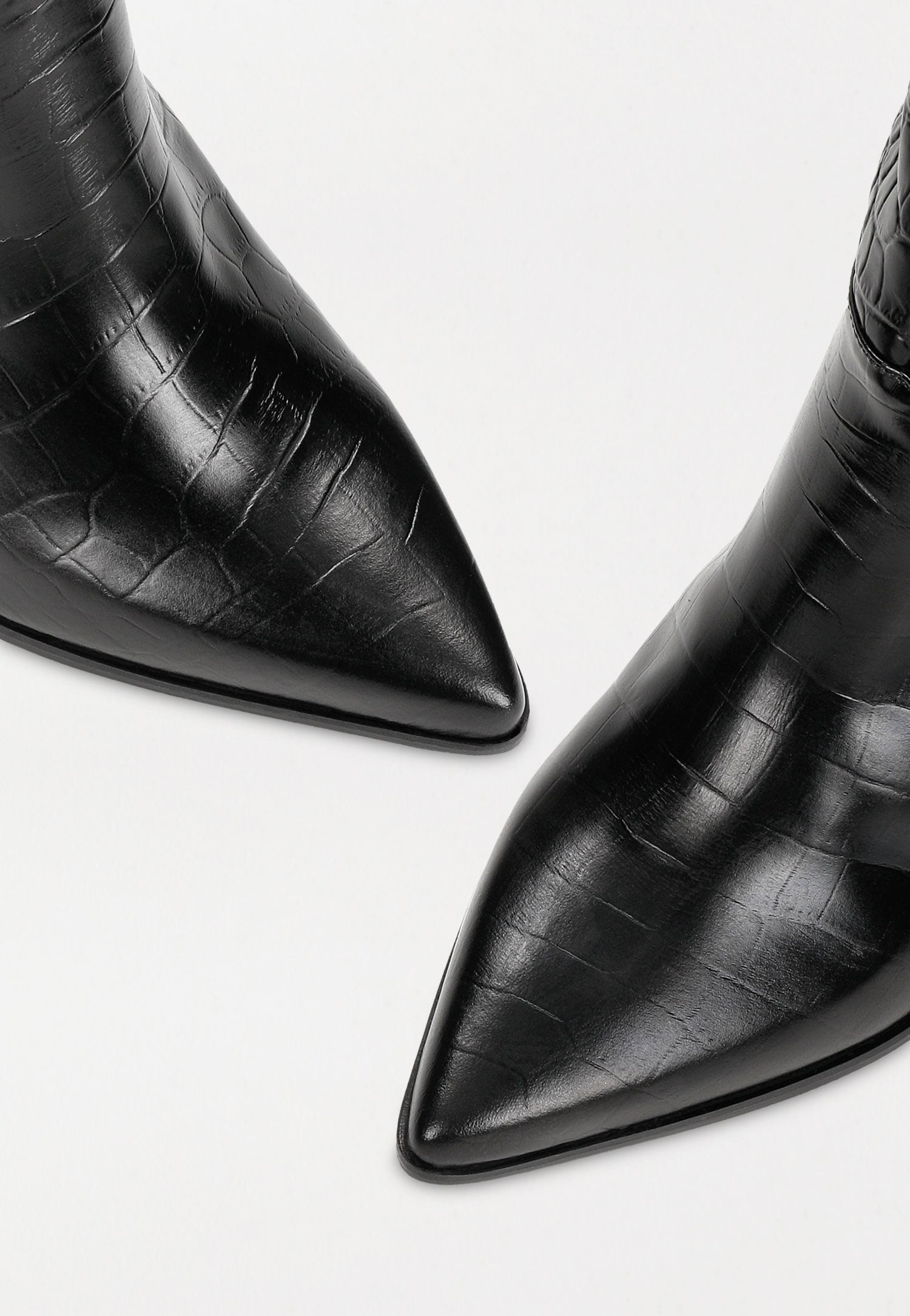 Czarne kozaki damskie PREMIUM z tłoczeniem w skórę krokodyla