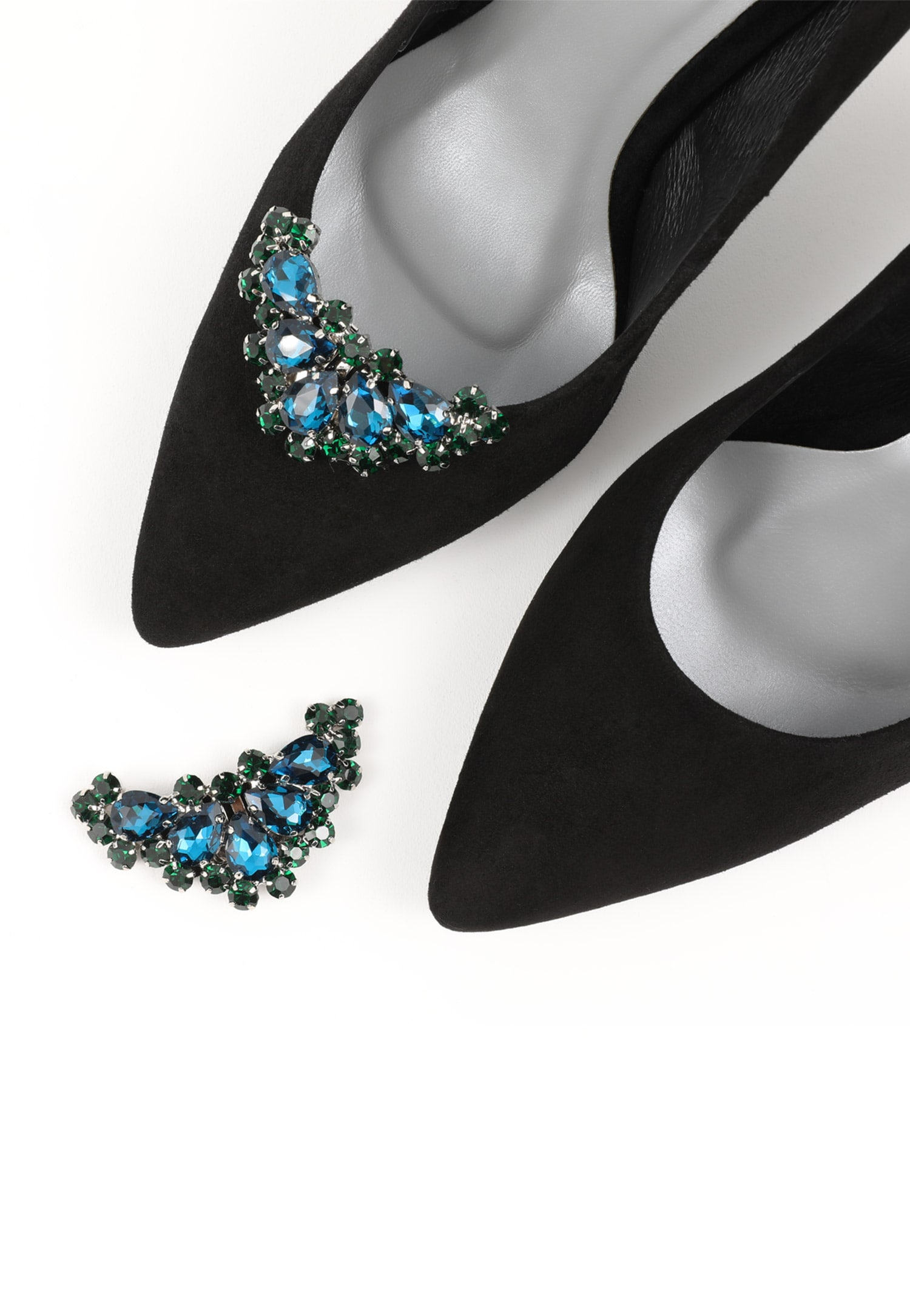 Czarne eleganckie ozdoby do obuwia z kryształkami