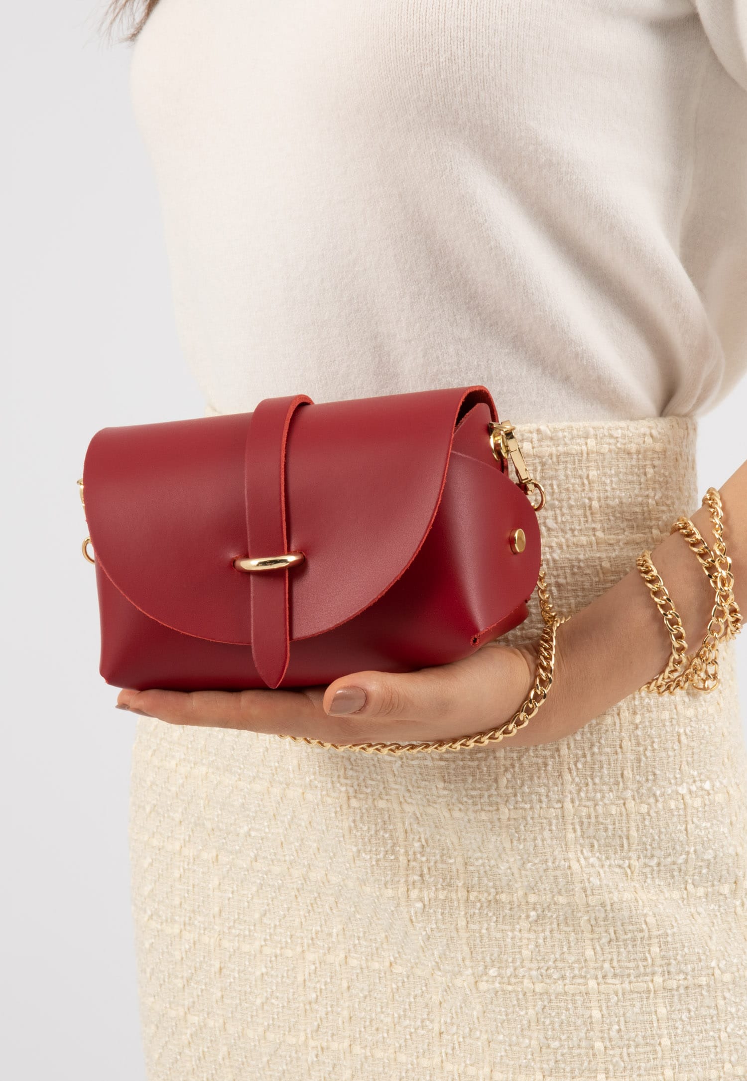 Mała czarna wizytowa torebka damska ze skóry licowej