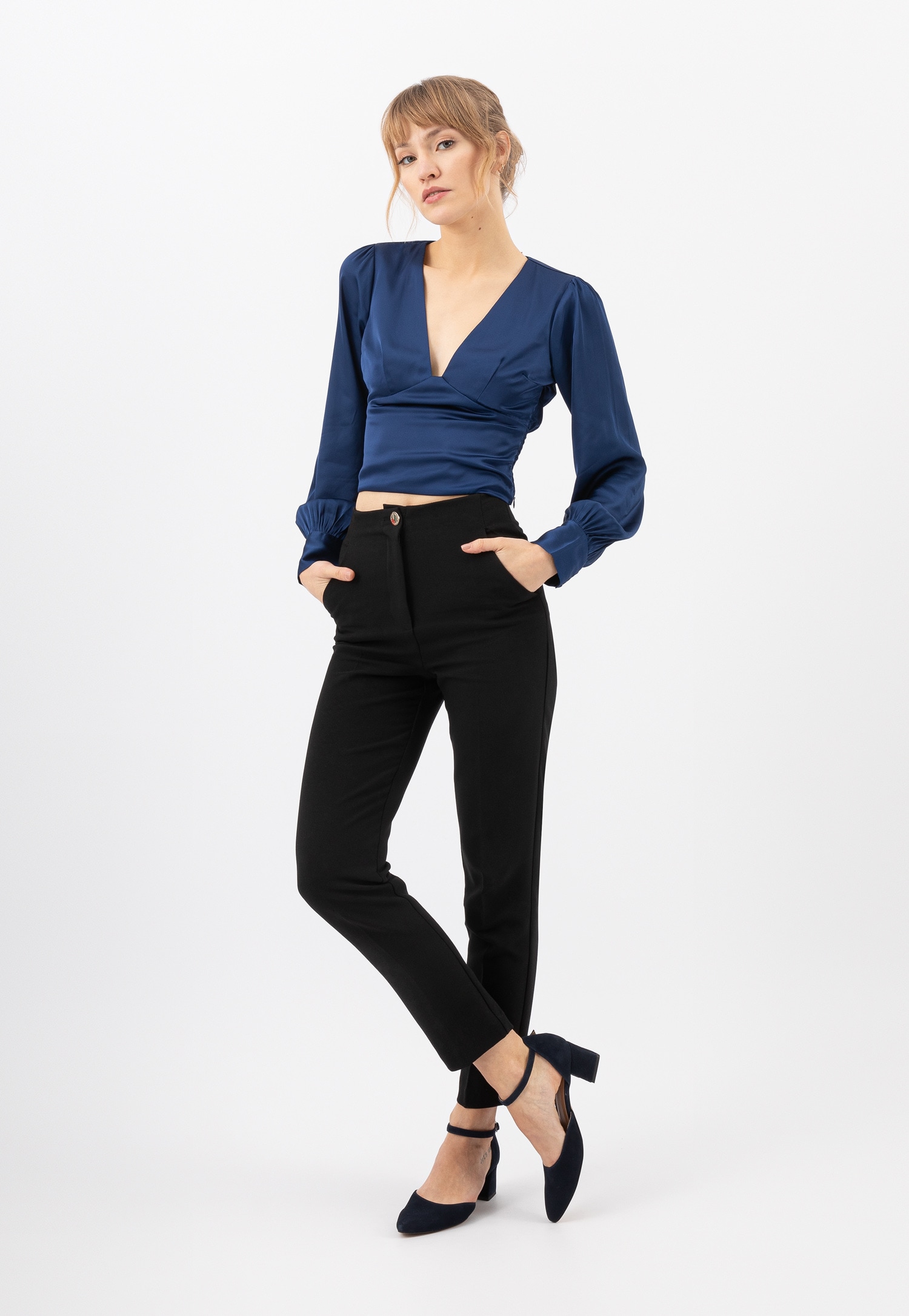 Złote czółenka damskie na niskim słupku