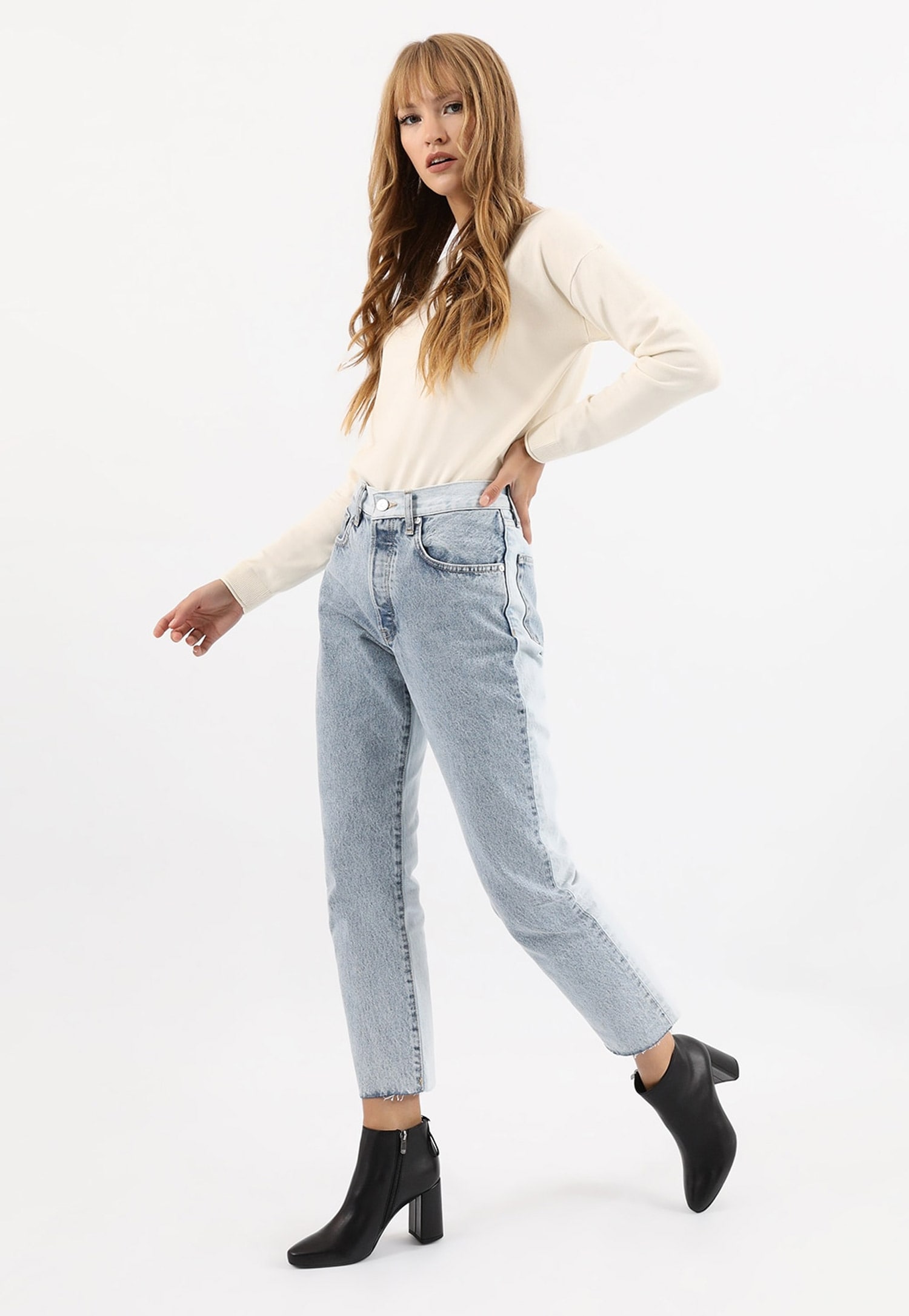 Czarne skórzane botki damskie na słupku z noskiem w szpic