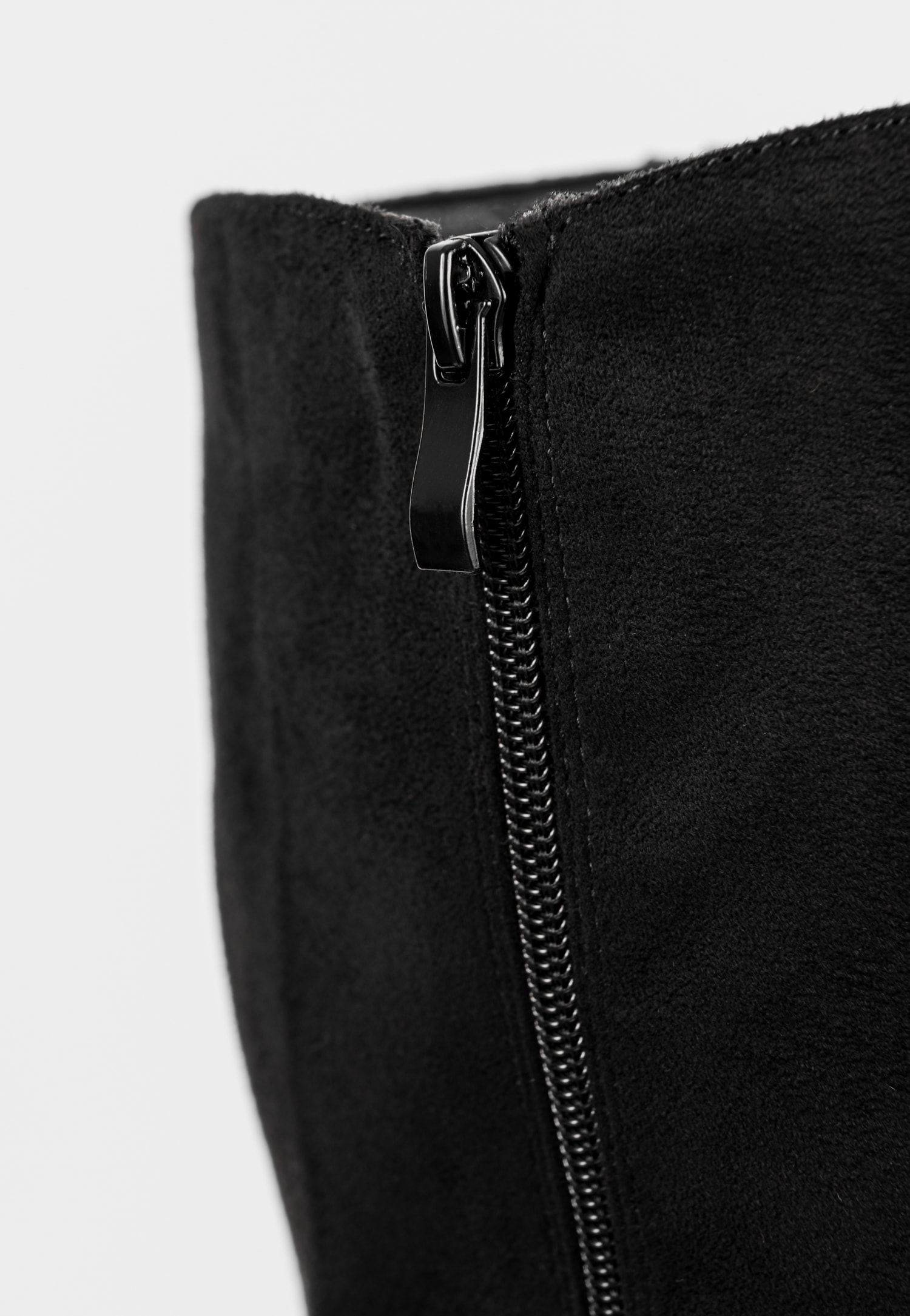 WJS płaskie kozaki damskie w kolorze czarnym