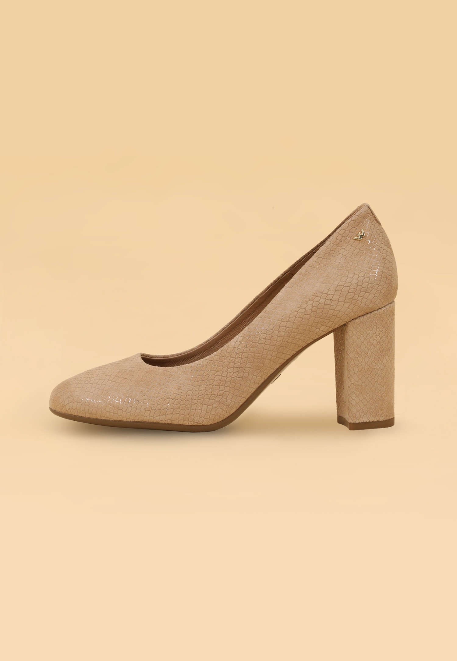 Beżowe czółenka damskie z linii comfort