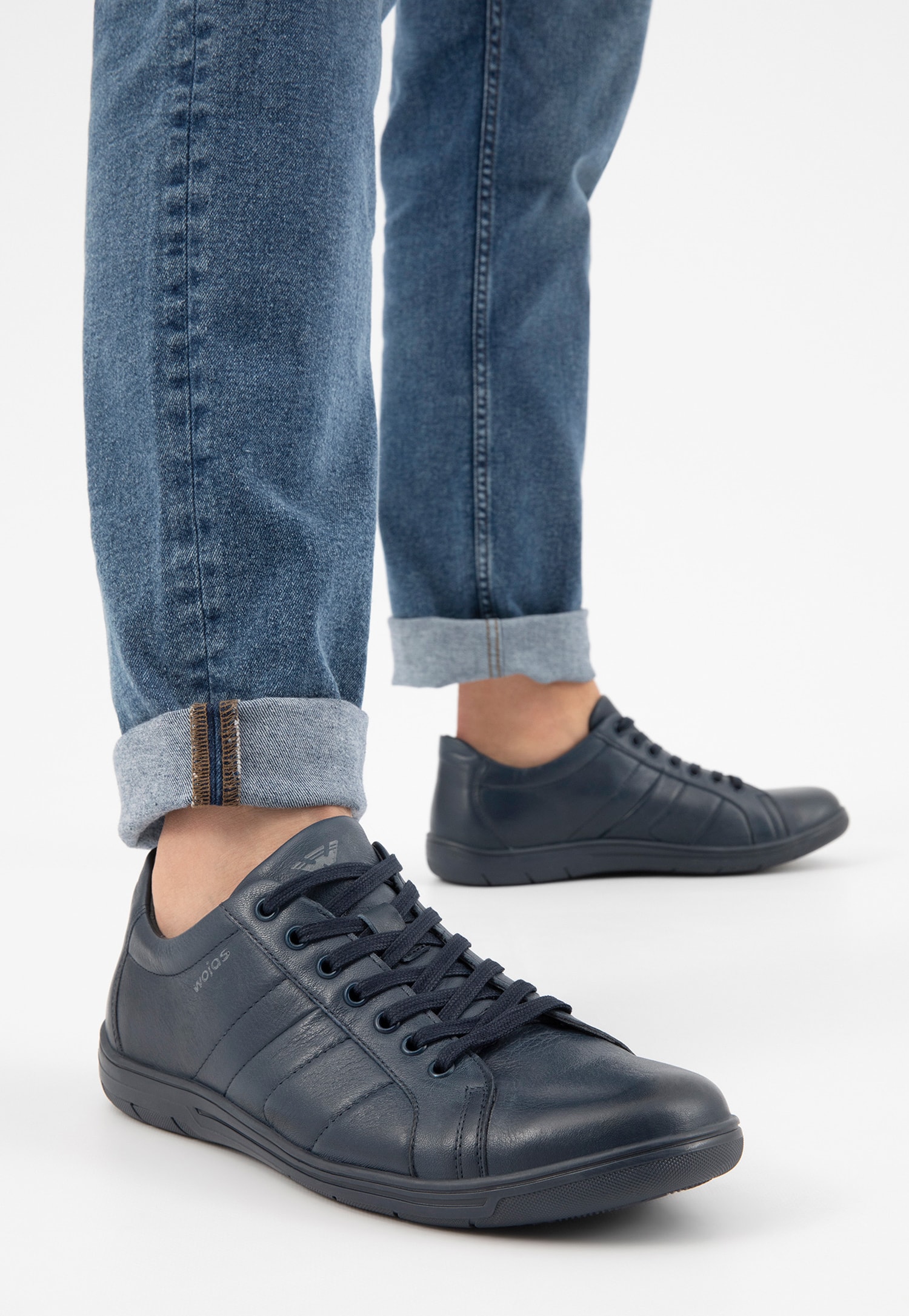 Granatowe skórzane sneakersy męskie