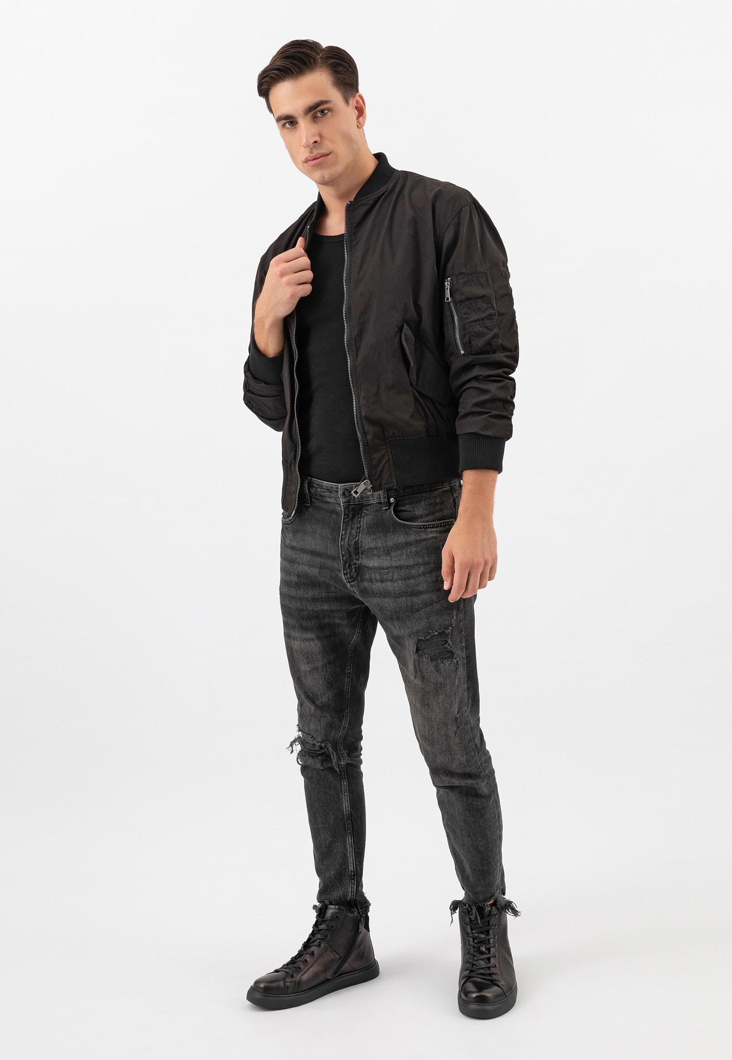 Czarne trampki męskie ze skóry licowej z nubukową wstawką