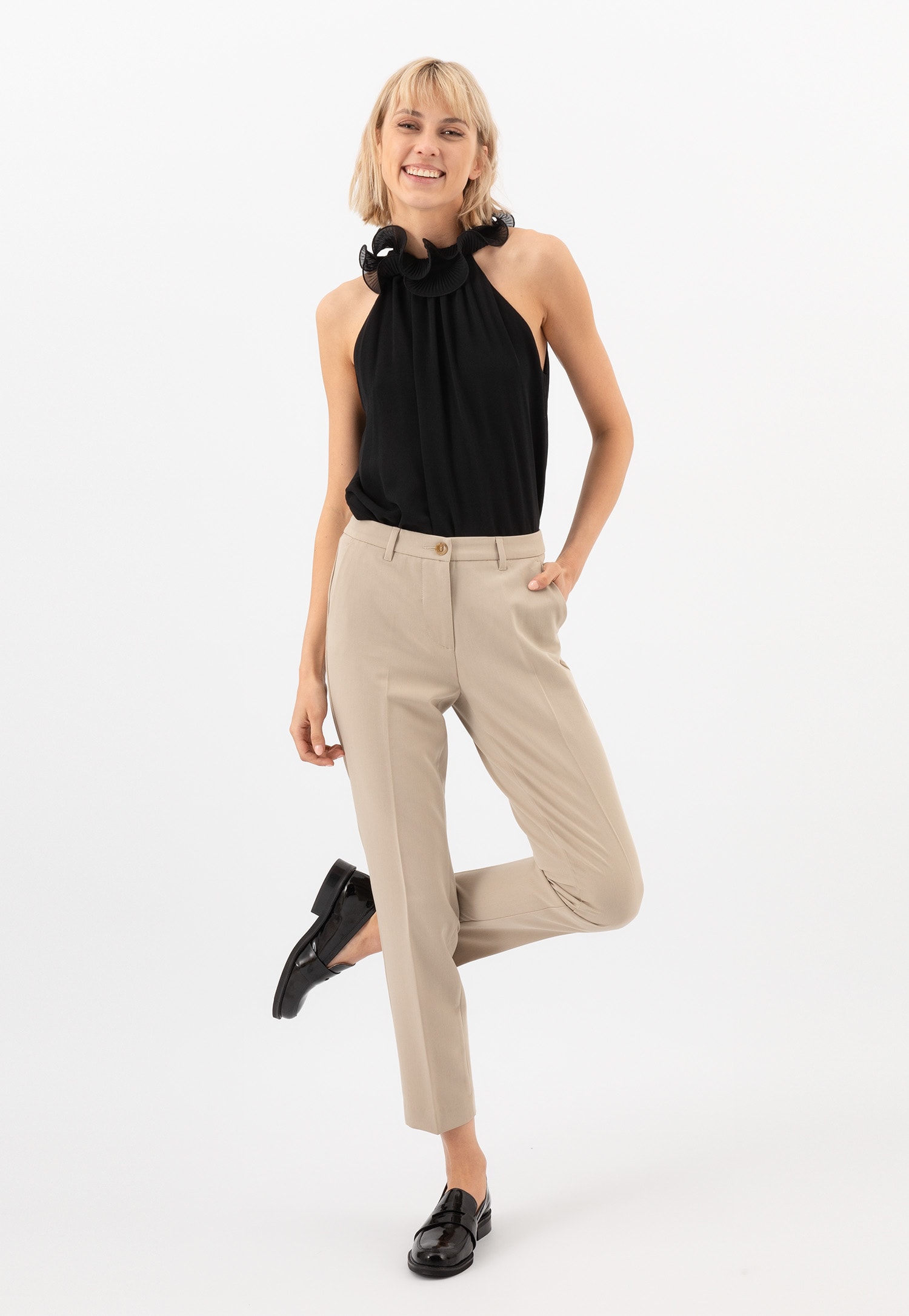 Czarne lakierowane mokasyny damskie w stylu formal