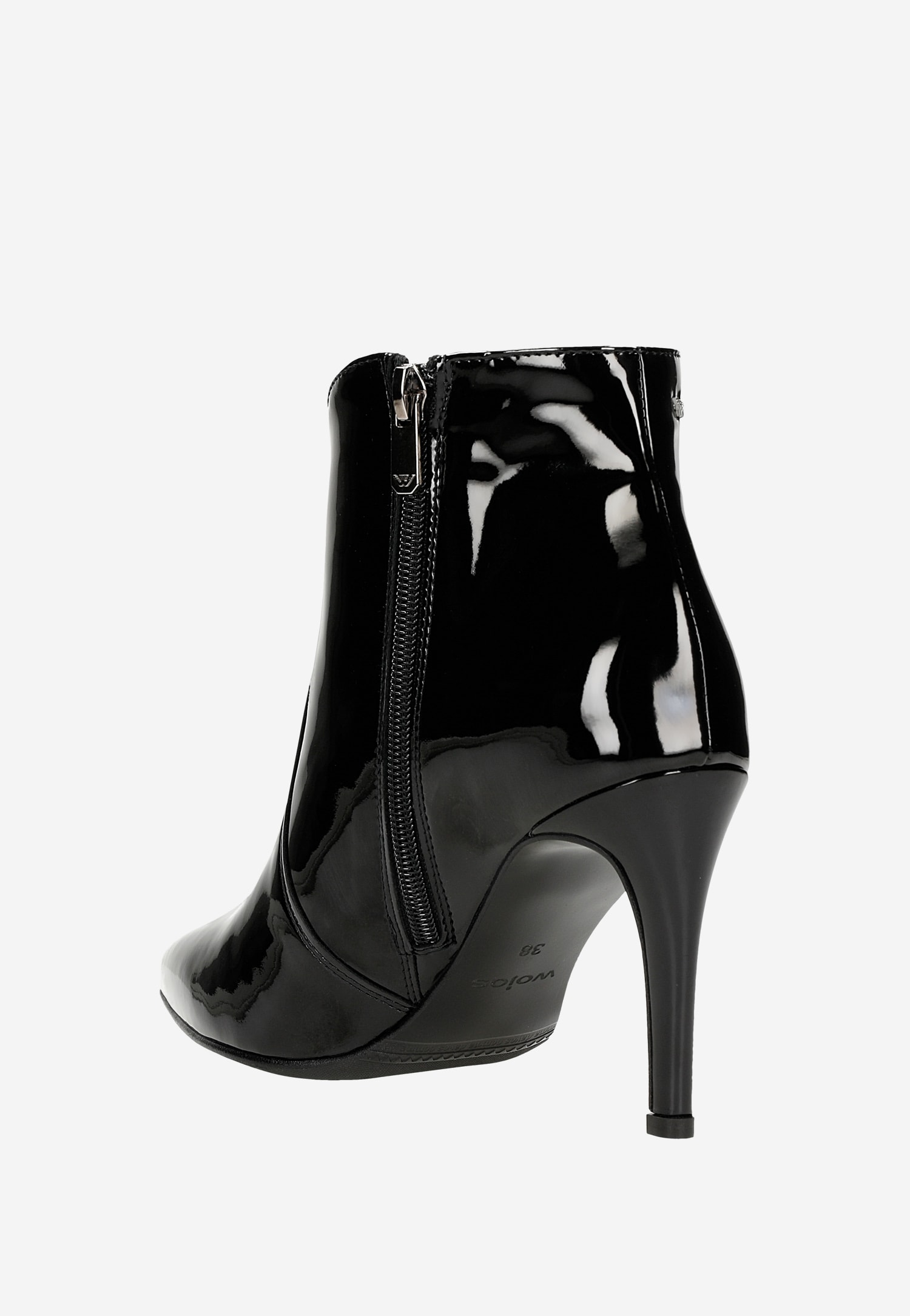 Czarne welurowe botki damskie na szpilce idealne na jesień