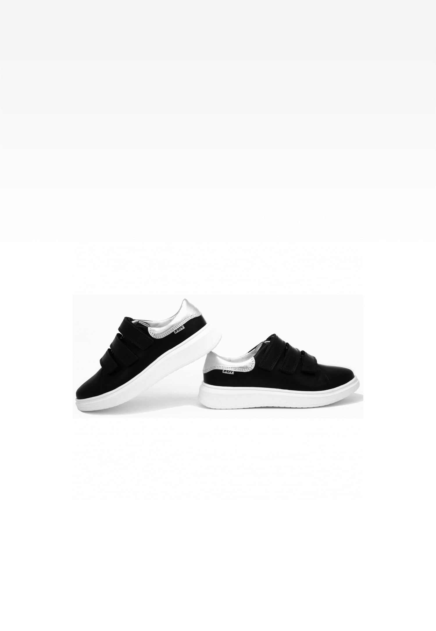 Sneakers BARTEK 8220-ZAAS, dla dziewcząt, czarno-srebrny