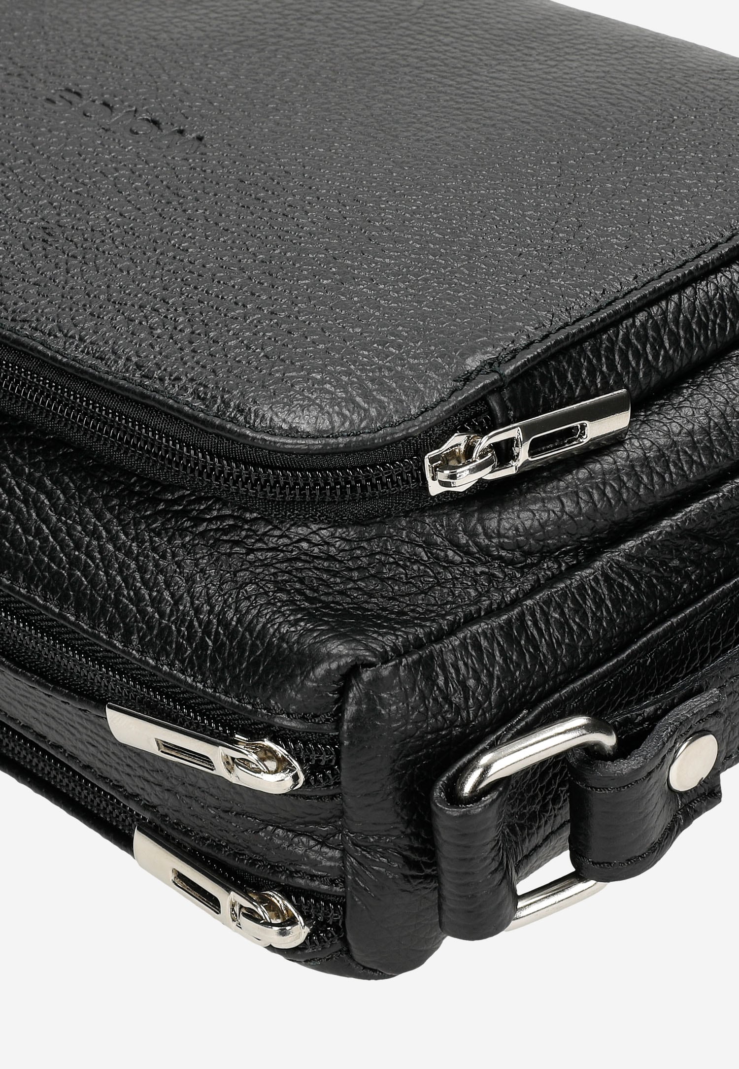 Czarna gładka torebka damska ze skóry licowej