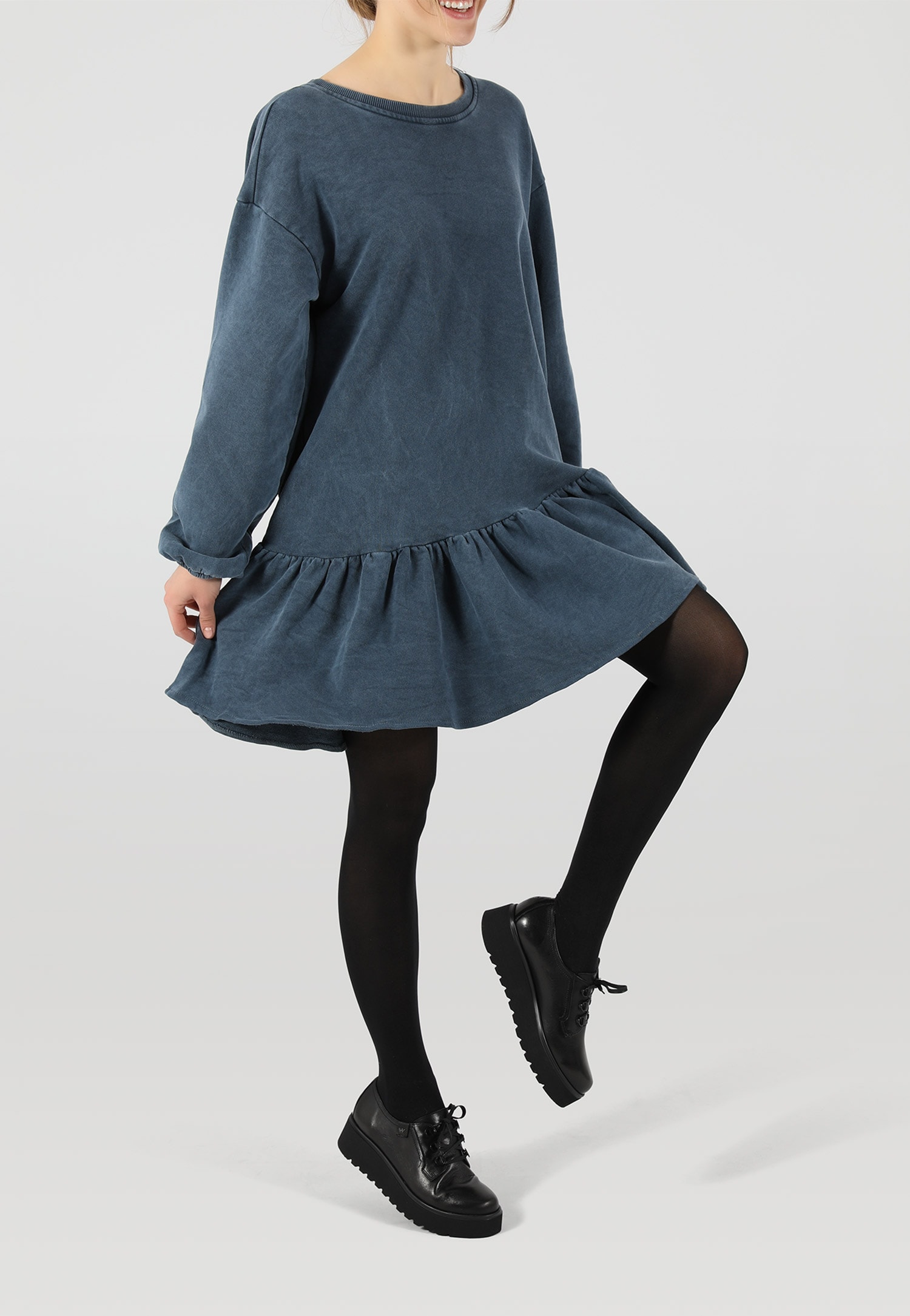 Czarne sznurowane półbuty damskie na wysokiej platformie