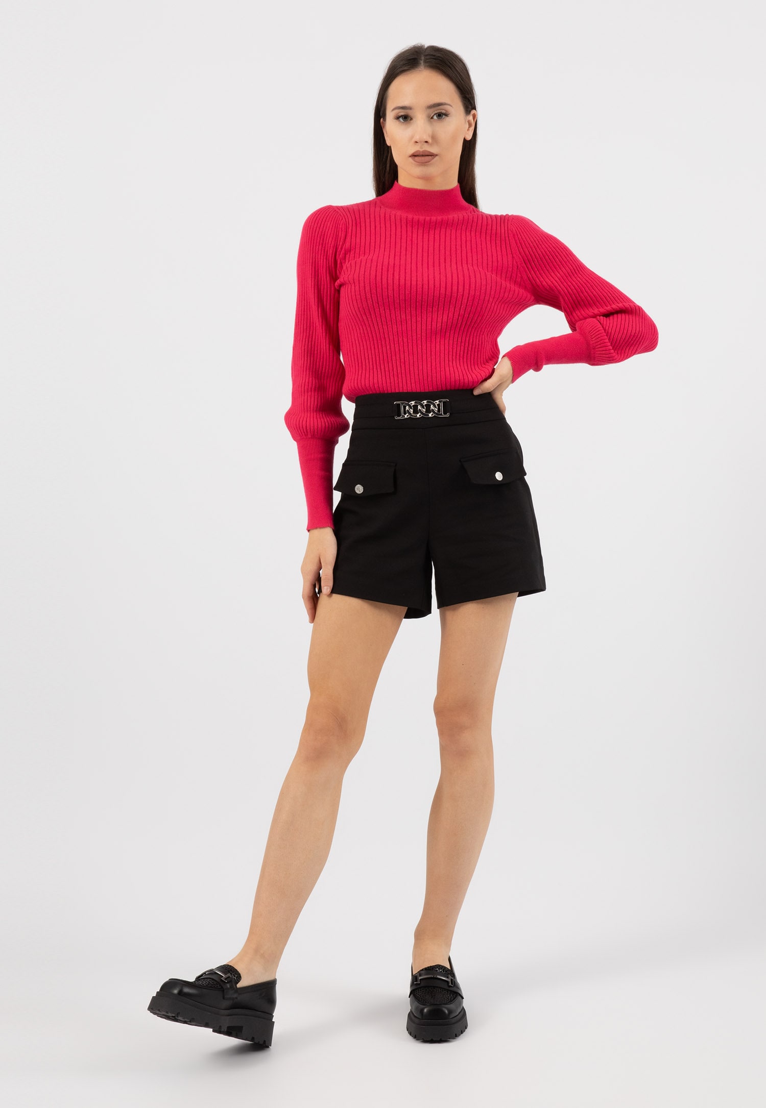 Czarne damskie mokasyny horsebit z ozdobnym motywem w cętki