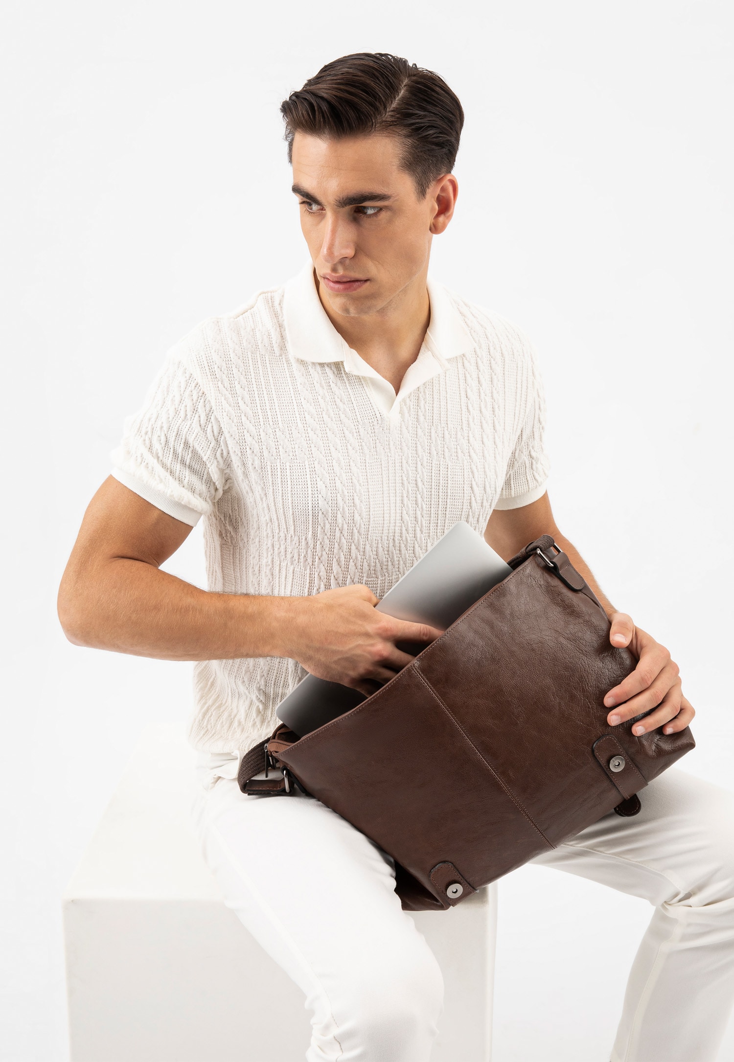 Duża brązowa torba męska ze skóry licowej