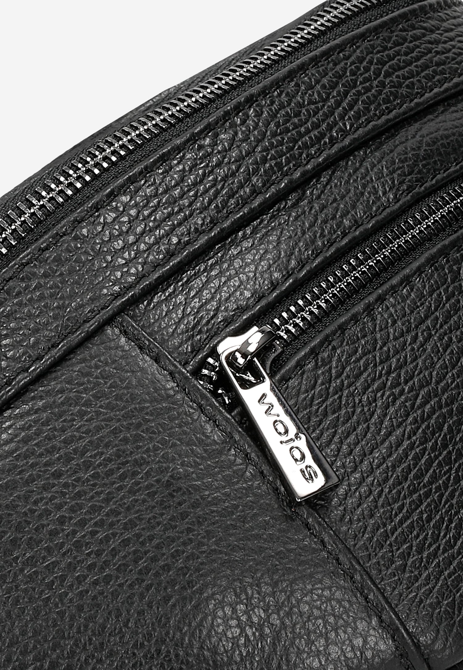 Torebka nerka w kolorze czarnym