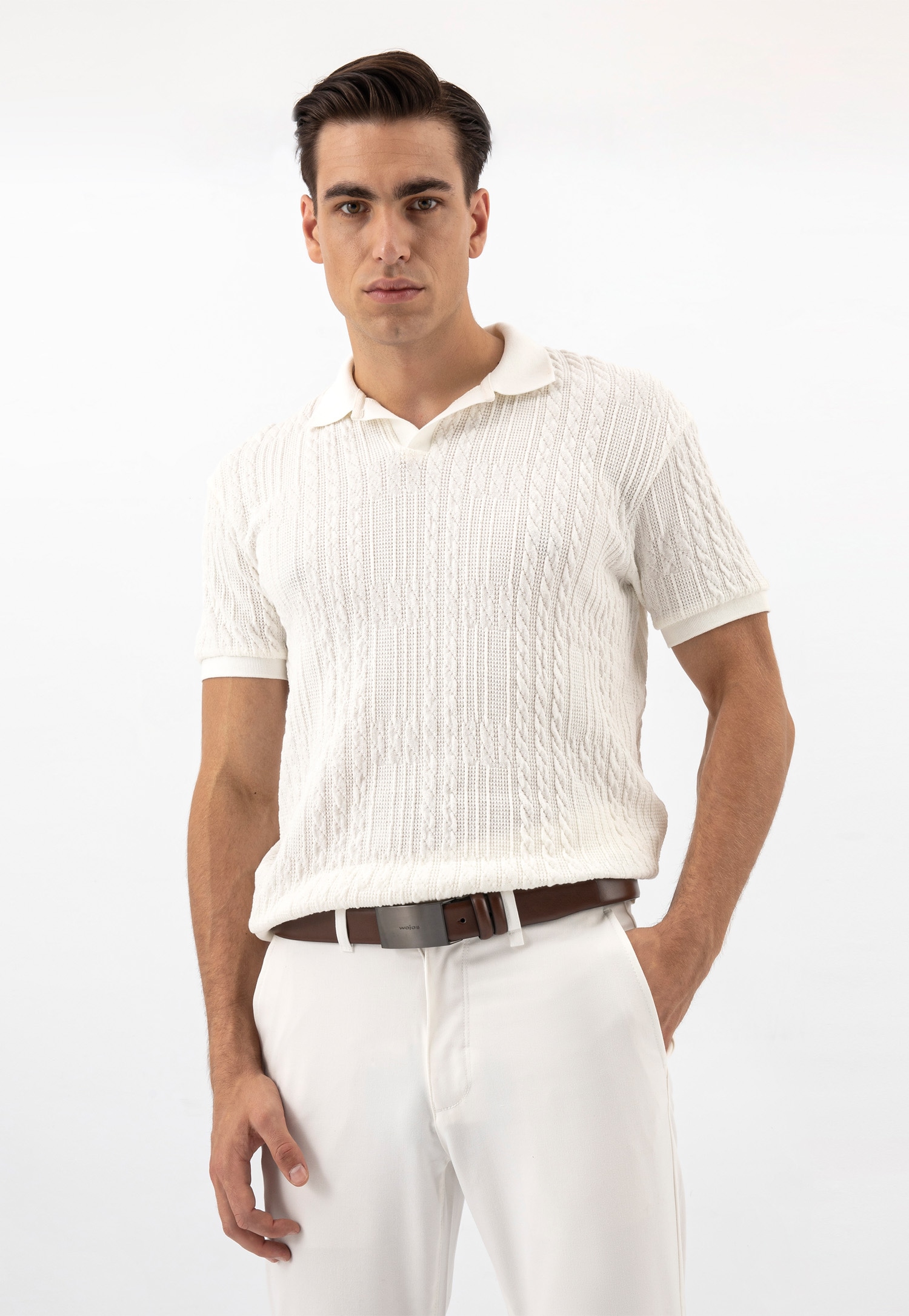 Brązowy elegancki skórzany pasek z pełną klamrą