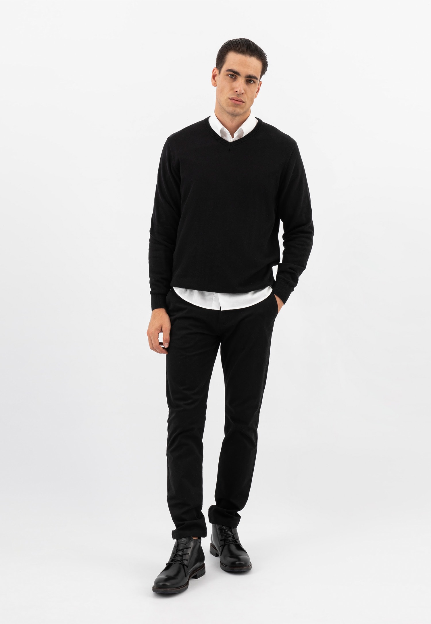 Czarne męskie trzewiki w stylu miejskim ze skóry licowej