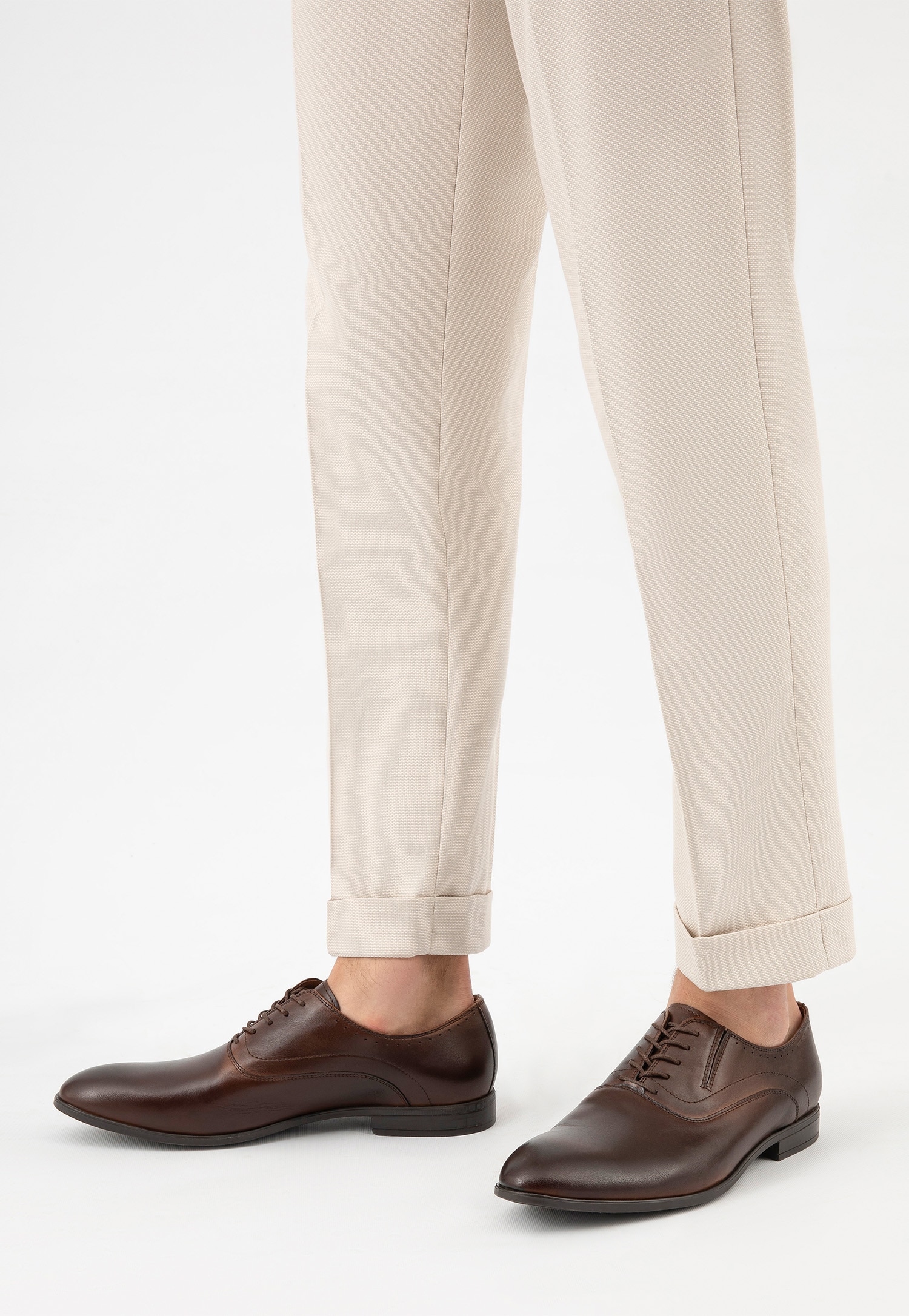 Brązowe półbuty męskie w stylu formal