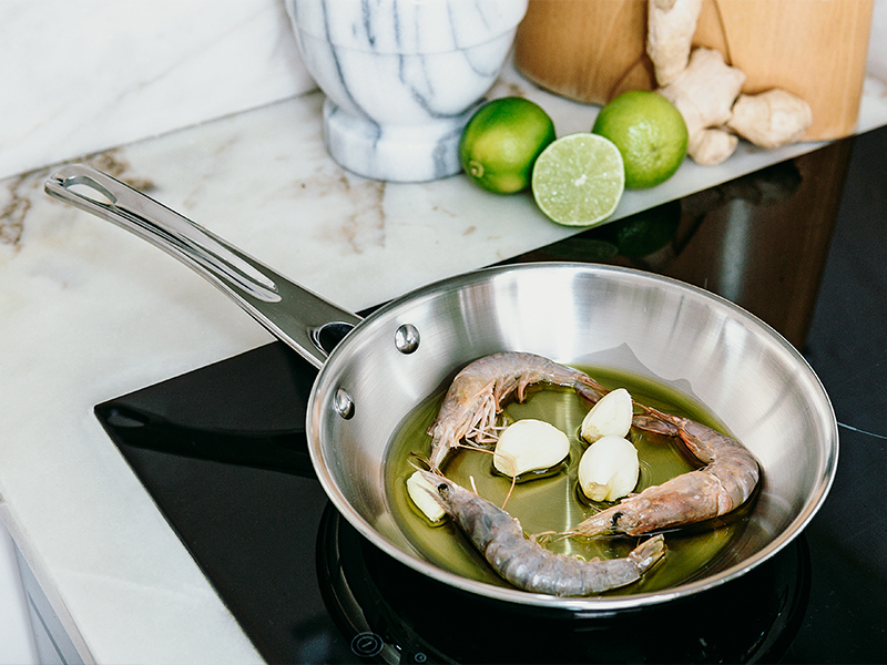 Frigideira cónica com cabo