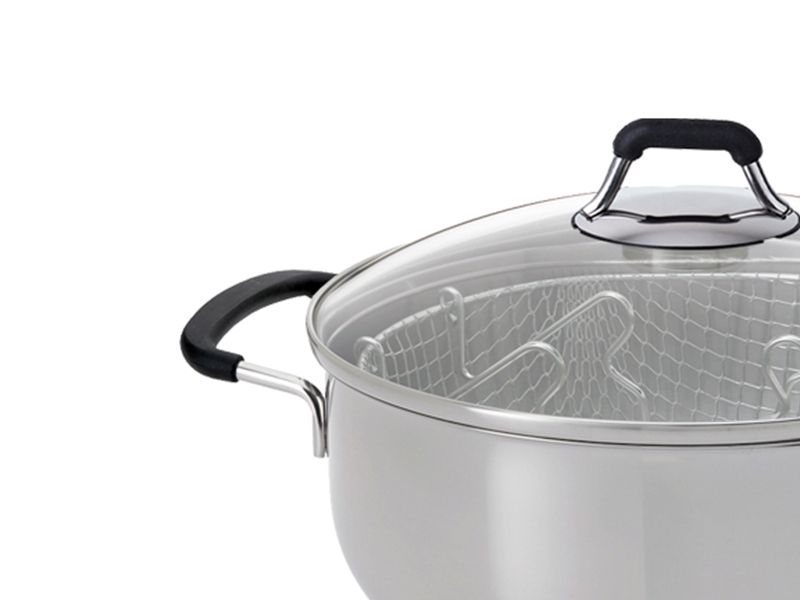 Caçarola-fritadeira com asas e cesto