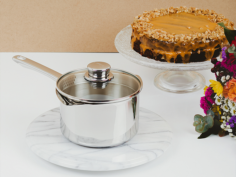 Caçarola com cabo + 2 bicos