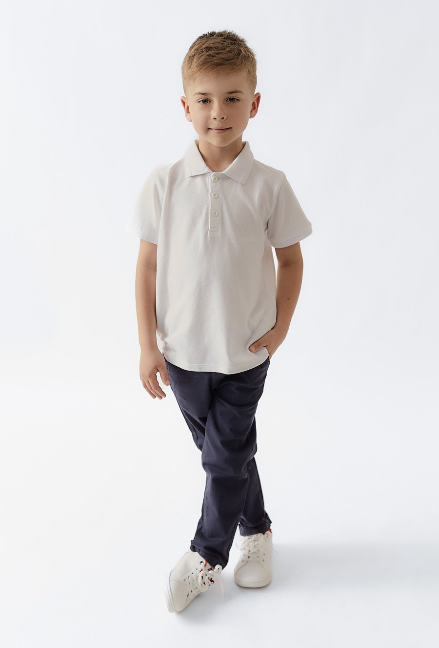 Biała koszulka polo dla chłopca