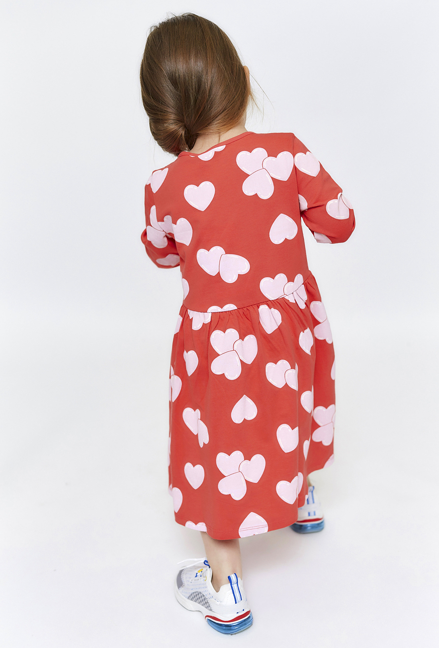Bawełniana sukienka z długim rękawem - czerwona w serduszka