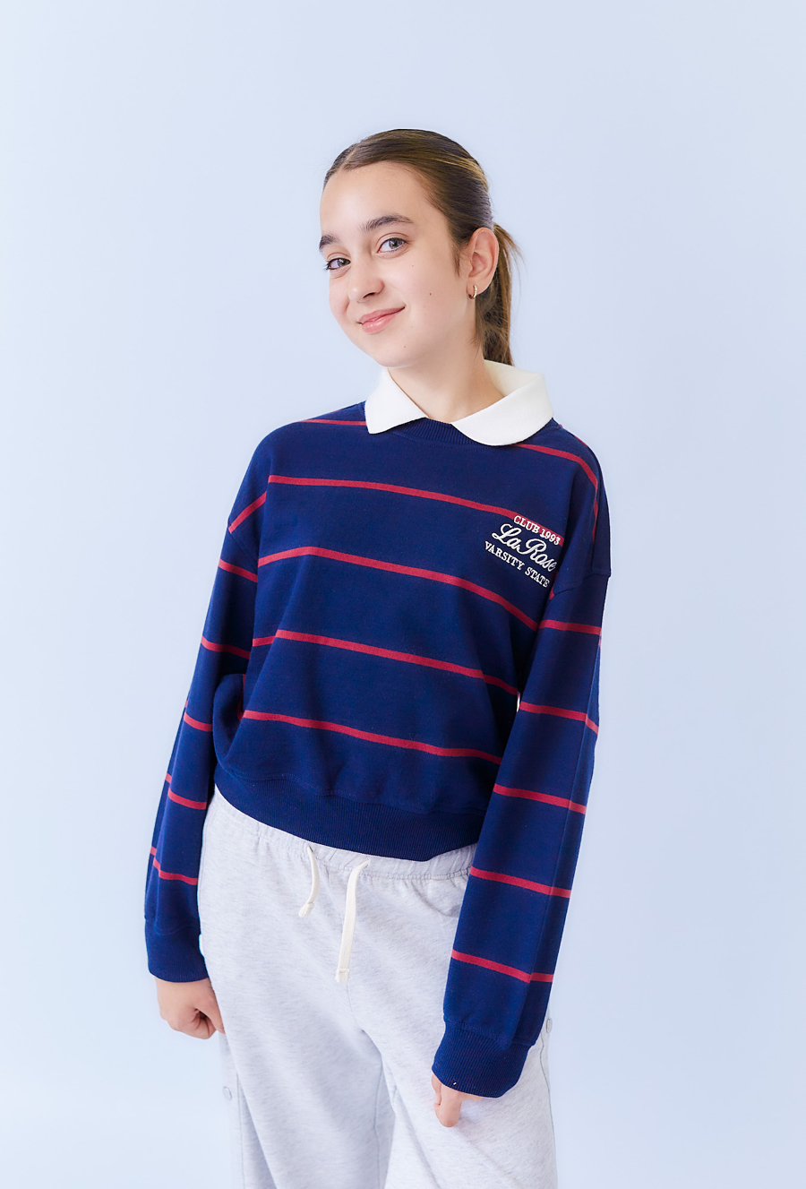 Bluza dziewczęca w paski z kołnierzykiem i haftem