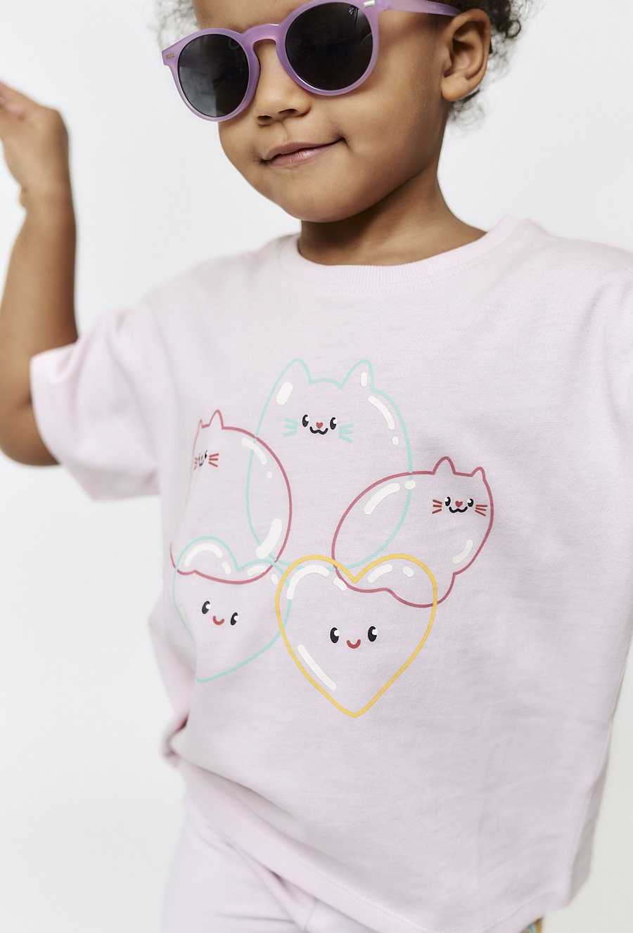 Różowy t-shirt dziewczęcy w kotki i serduszka - 510.15