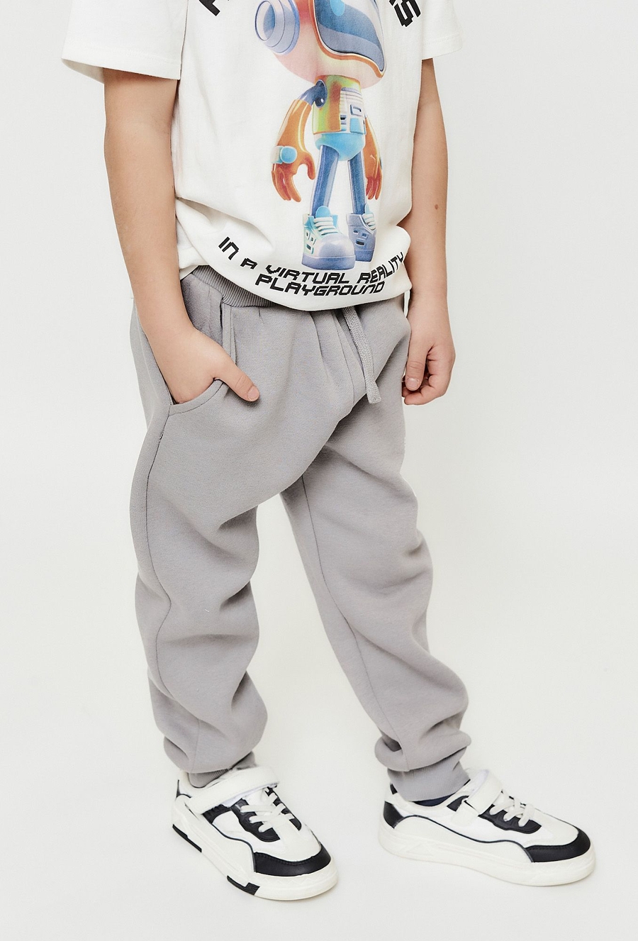 Spodnie dresowe dla chłopca - szare z kieszeniami