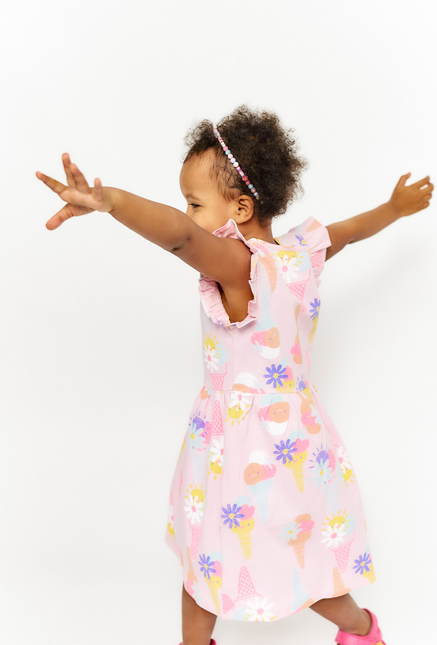 Sukienka bez rękawów z falbankami