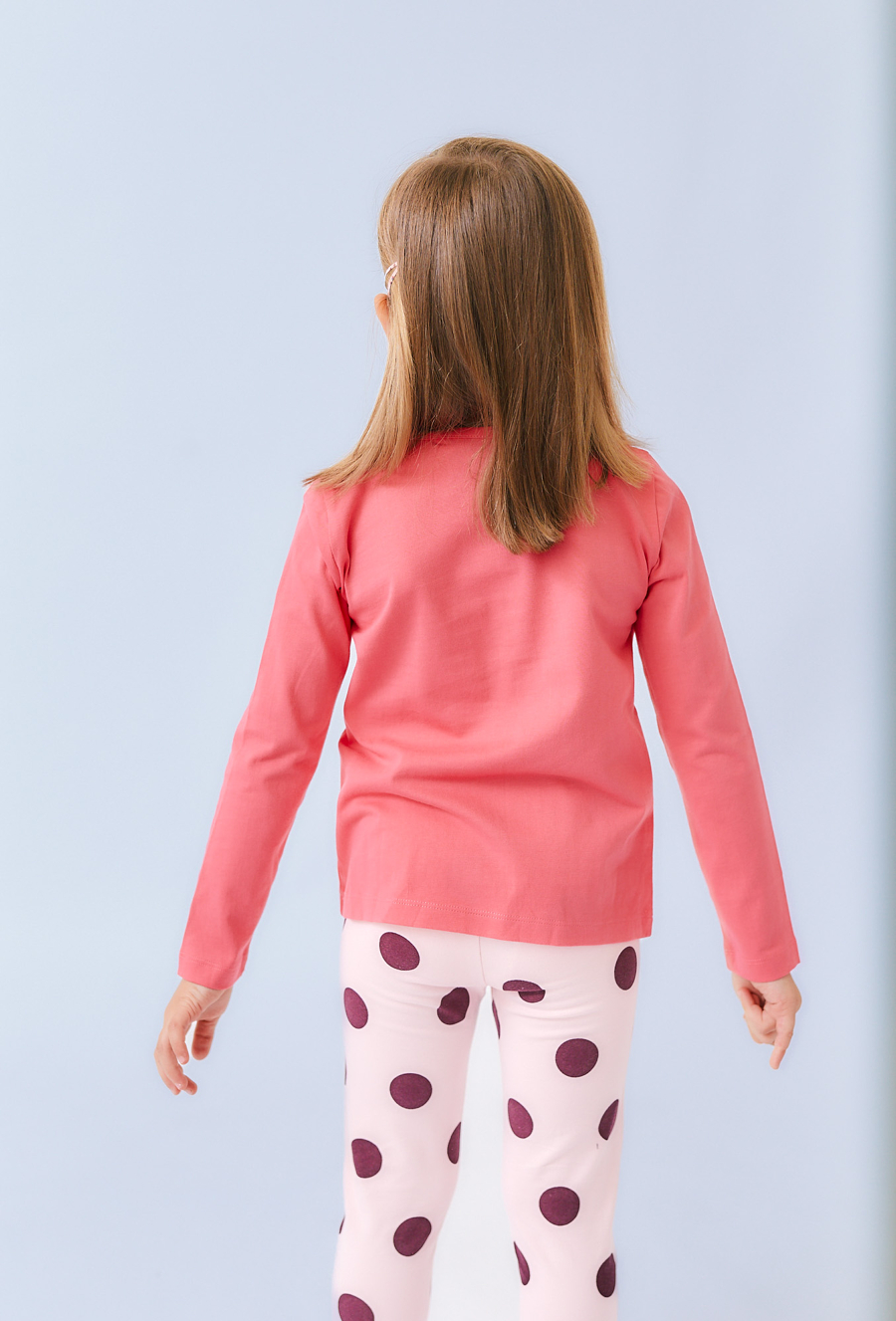 Różowa bluzka dziewczęca z aplikacją